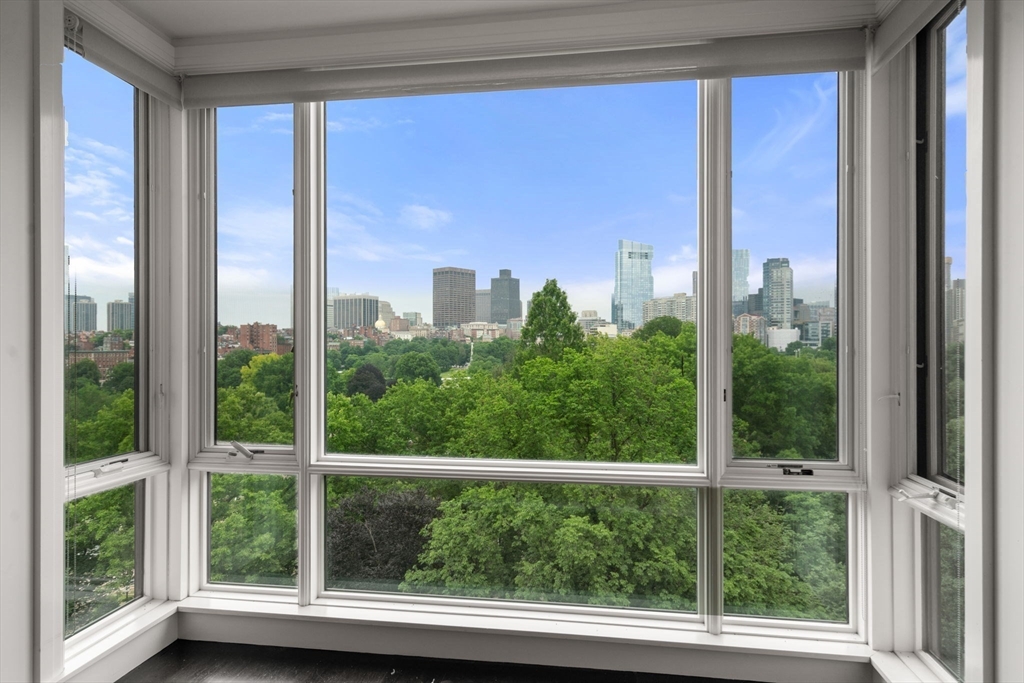 Boston, Massachusetts, 02116, United States, 3 Bedrooms Bedrooms, ,3 BathroomsBathrooms,Residential,For Sale,1895702