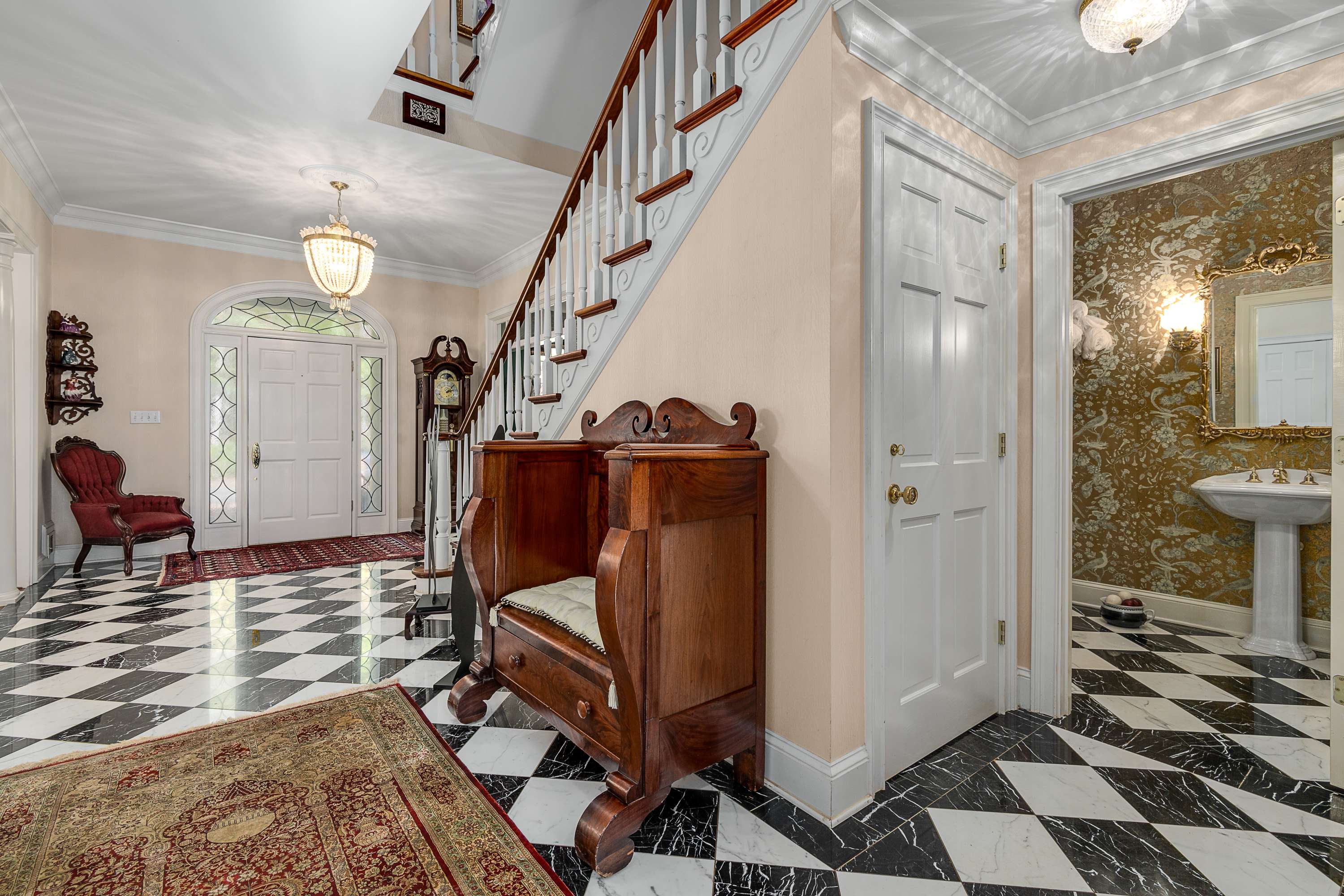  Elegant Georgian Estate on the Golf Course in White Oak Country Club - 物件實景