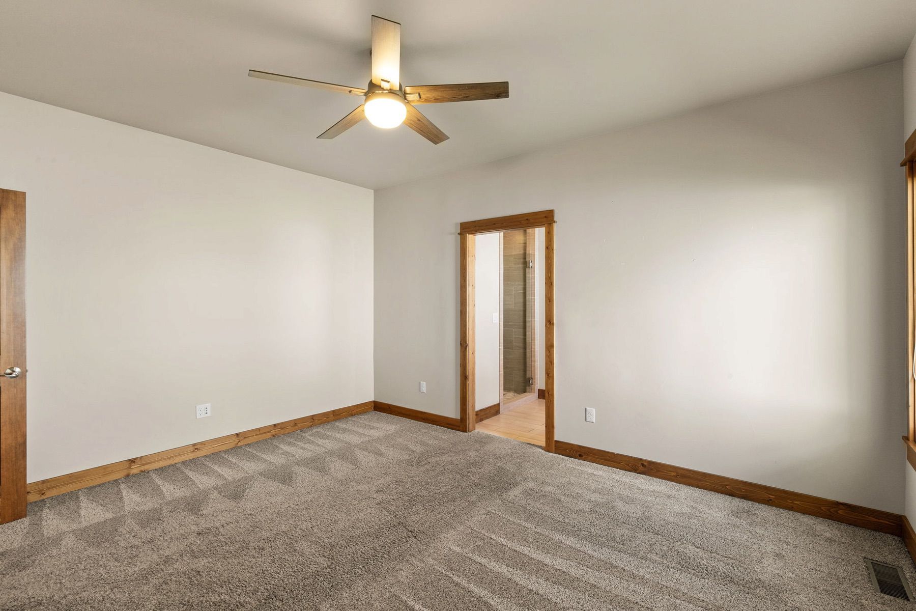  2650 W Graf St - 物件實景