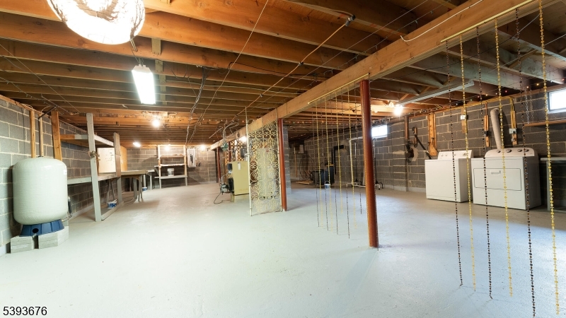 Kingwood Twp., New Jersey, 08867, United States, 3 Bedrooms Bedrooms, ,2 BathroomsBathrooms,Residential,For Sale,1988305