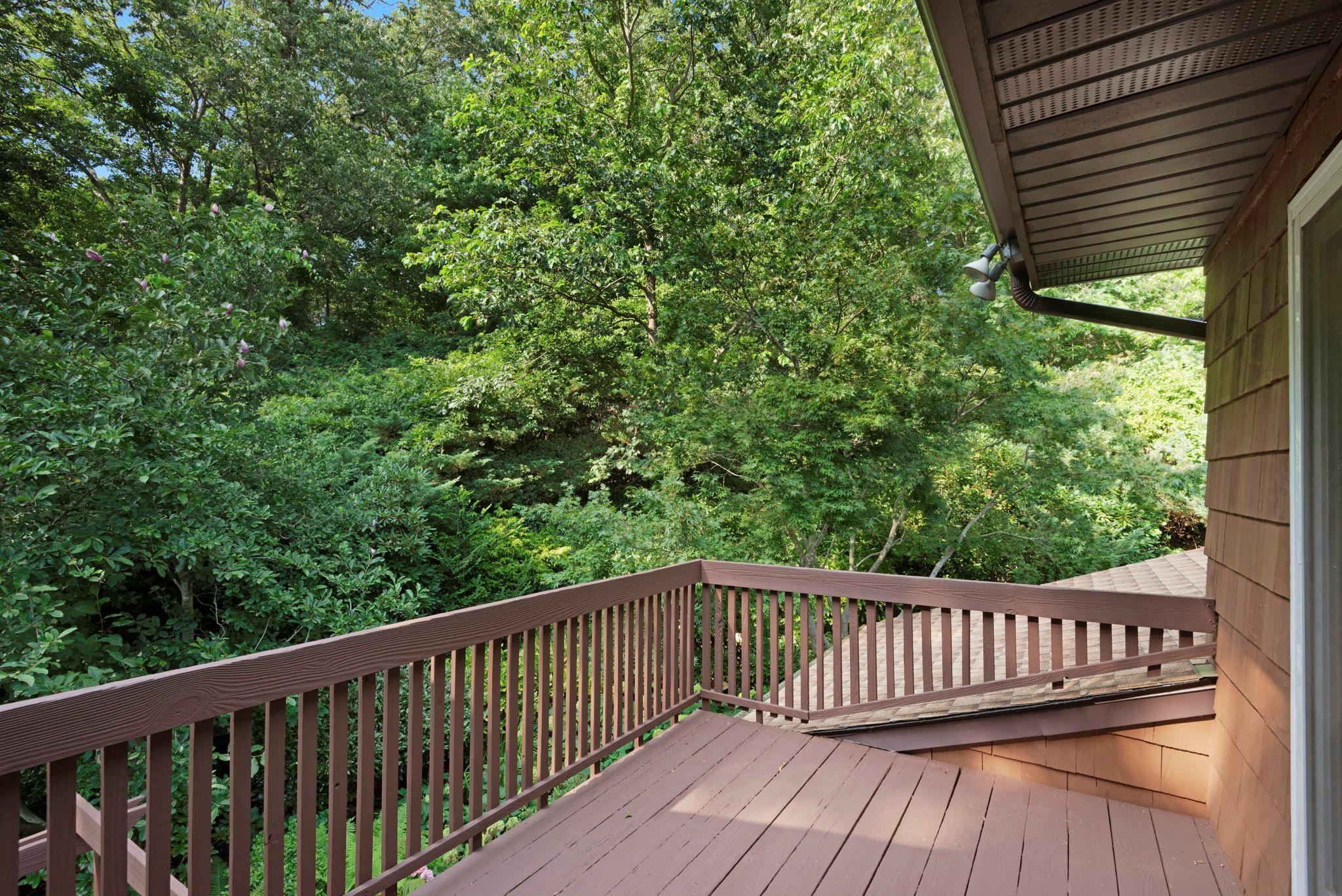 Northport, New York, 11768, United States, 2 Bedrooms Bedrooms, ,3 BathroomsBathrooms,Residential,For Sale,1900876