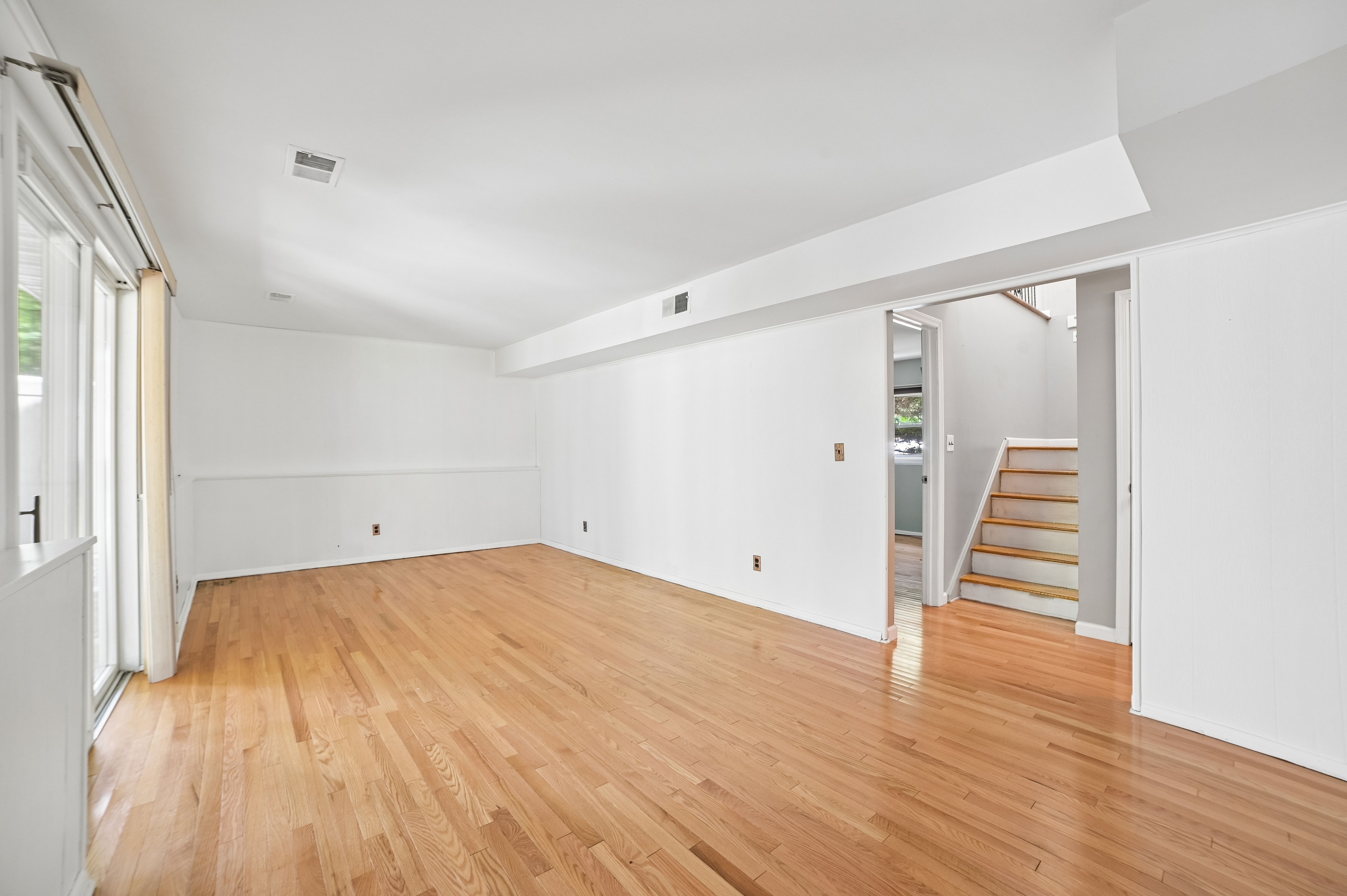  743 Wood Avenue, Edison, NJ 08820 - 物件實景