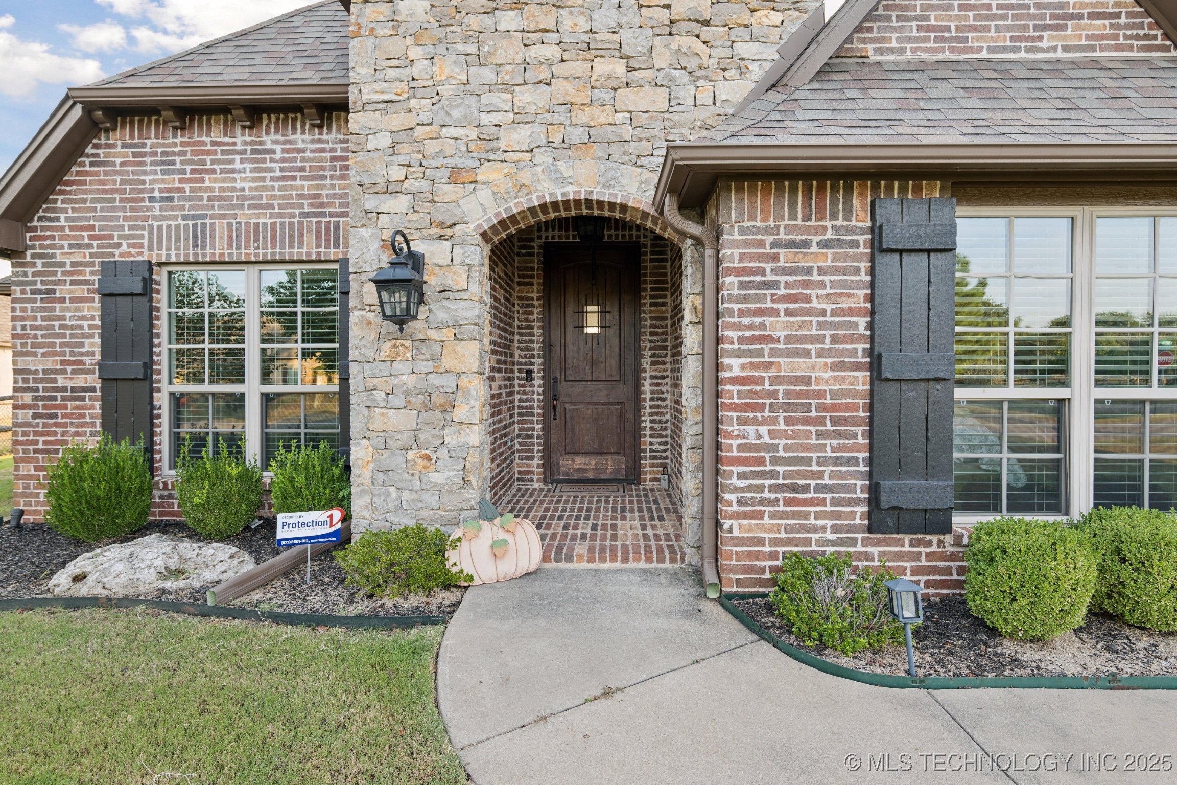 Owasso, Oklahoma, 74055, United States, 4 Bedrooms Bedrooms, ,4 BathroomsBathrooms,Residential,For Sale,1962662