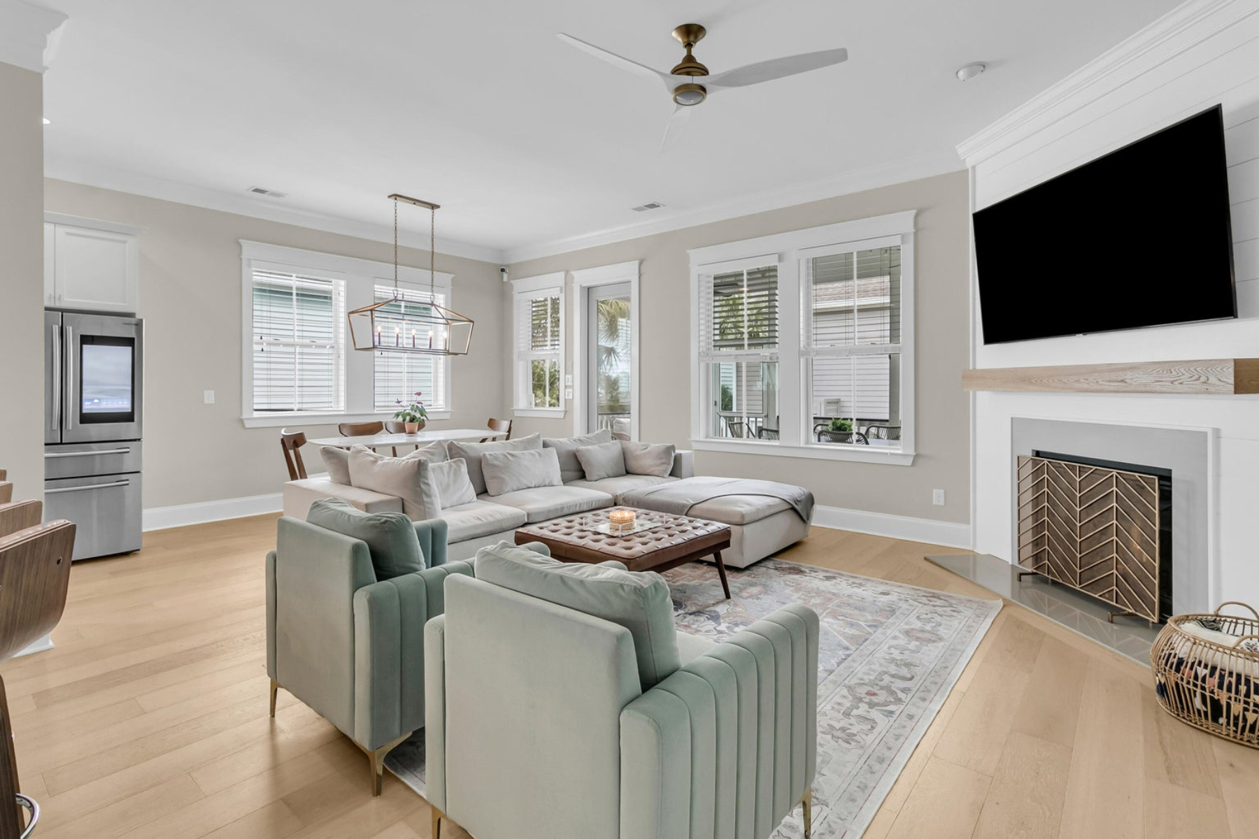  2648 Augustus Street - 物件實景