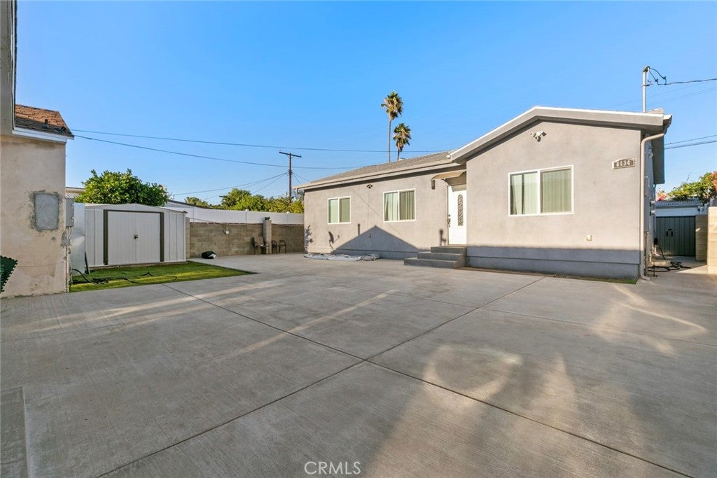 Sun Valley, California, 91352, United States, 5 Bedrooms Bedrooms, ,3 BathroomsBathrooms,Residential,For Sale,1987876