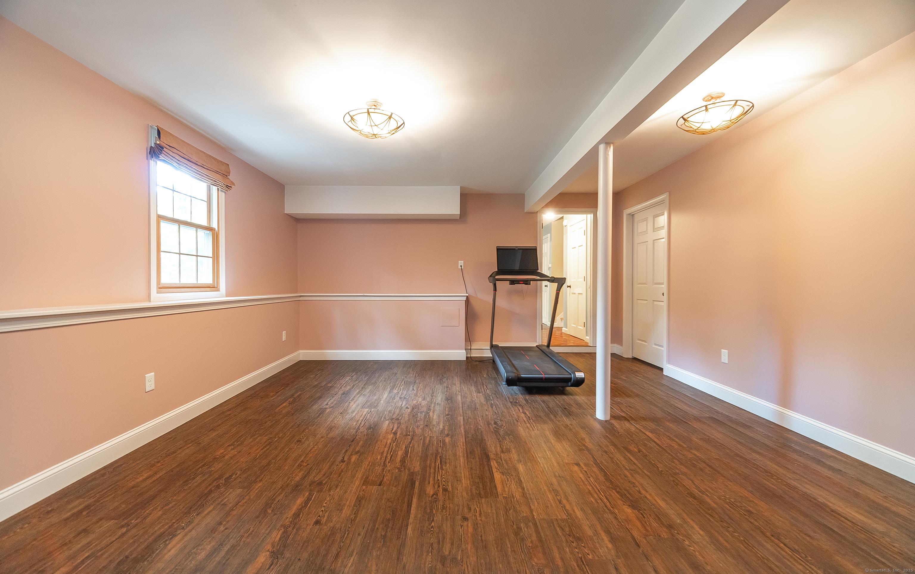 Southington, Connecticut, 06489, United States, 4 Bedrooms Bedrooms, ,4 BathroomsBathrooms,Residential,For Sale,1938423