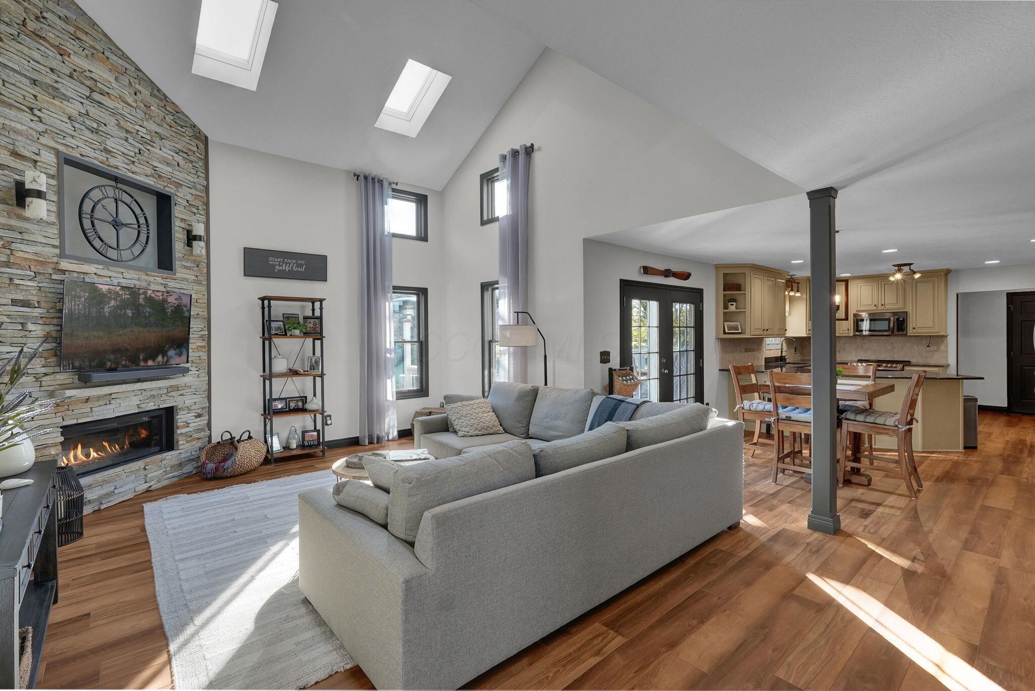 Canal Winchester, Ohio, 43110, United States, 4 Bedrooms Bedrooms, ,3 BathroomsBathrooms,Residential,For Sale,1988095