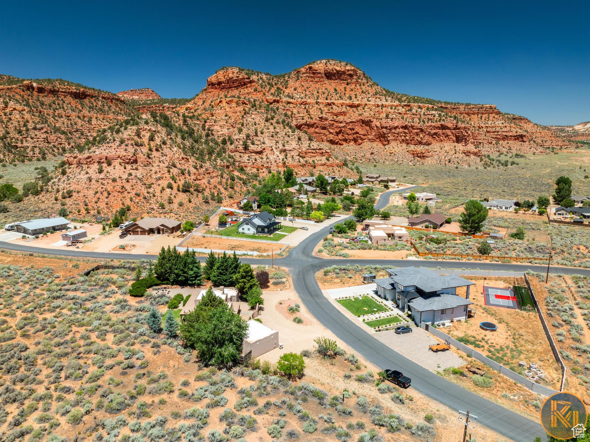 Kanab, Utah, 84741, United States, 2 Bedrooms Bedrooms, ,3 BathroomsBathrooms,Residential,For Sale,1903679