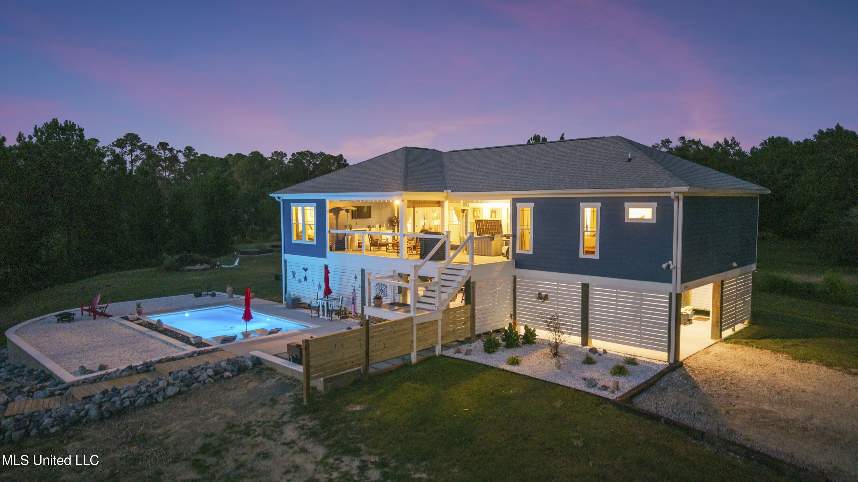 Biloxi, Mississippi, 39532, United States, 3 Bedrooms Bedrooms, ,2 BathroomsBathrooms,Residential,For Sale,1977192