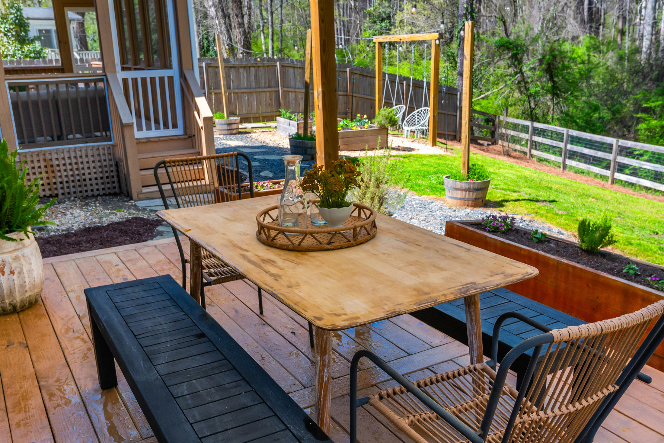  Walk to Canton Street, Private Creekside Backyard, Newly Priced 3-BR in Downtown - 物件實景