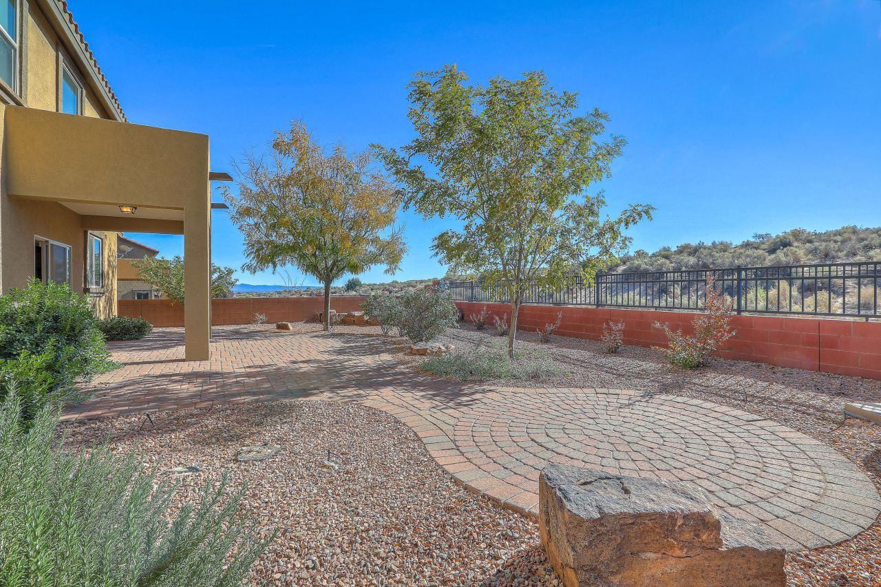 Rio Rancho, New Mexico, 87124, United States, 4 Bedrooms Bedrooms, ,3 BathroomsBathrooms,Residential,For Sale,1987621