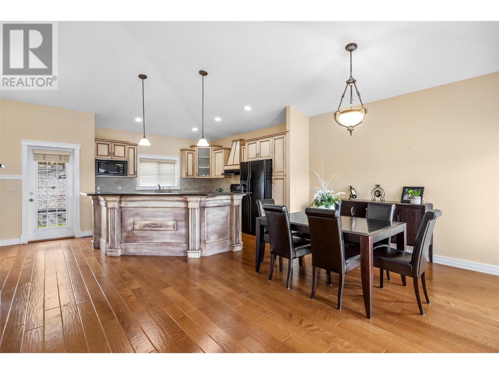 WEST KELOWNA, British Columbia, V1Y 6G1, CA, 5 Bedrooms Bedrooms, ,3 BathroomsBathrooms,Residential,For Sale,1892730