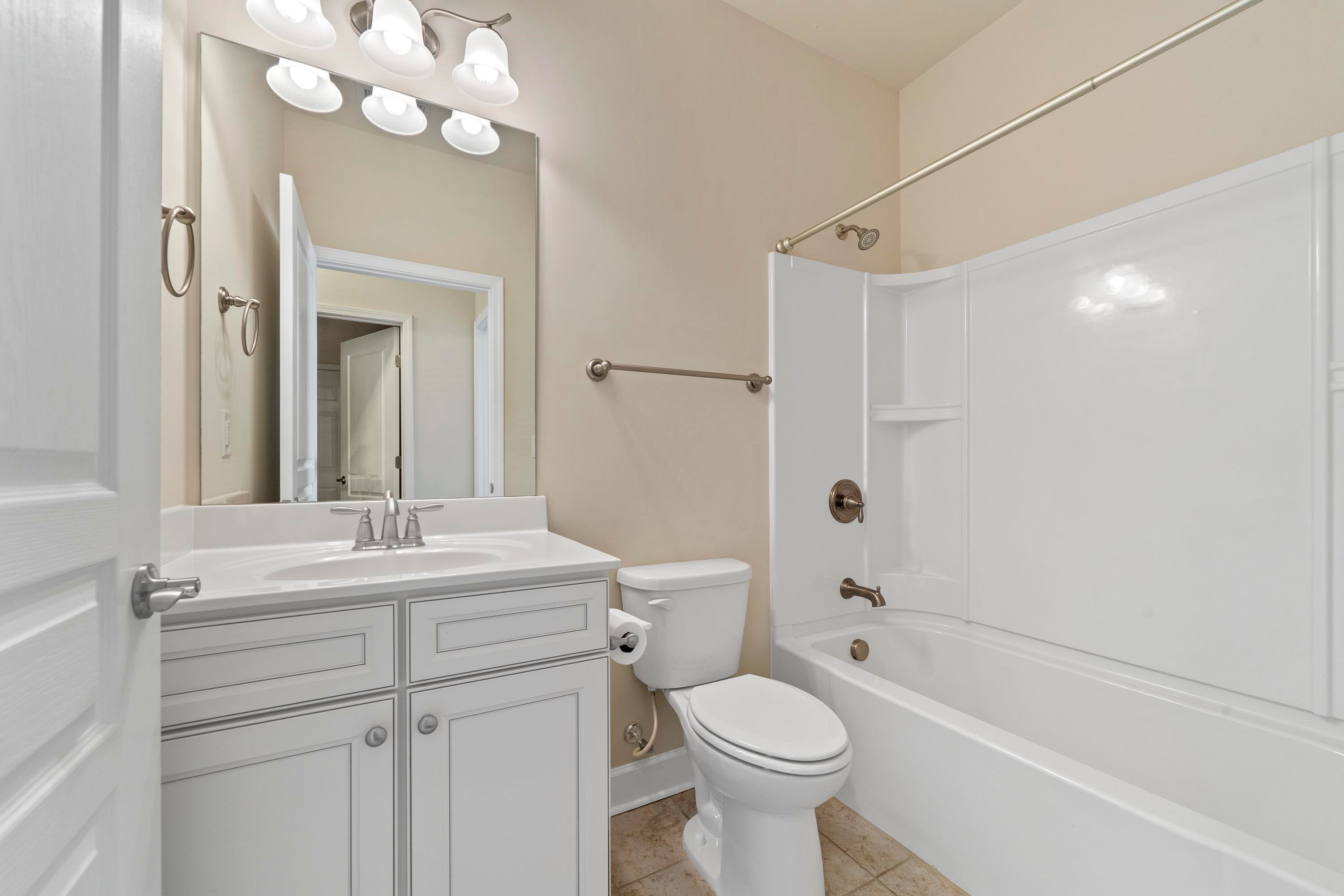 Greensboro, Georgia, 30642, United States, 3 Bedrooms Bedrooms, ,3 BathroomsBathrooms,Residential,For Sale,1992135