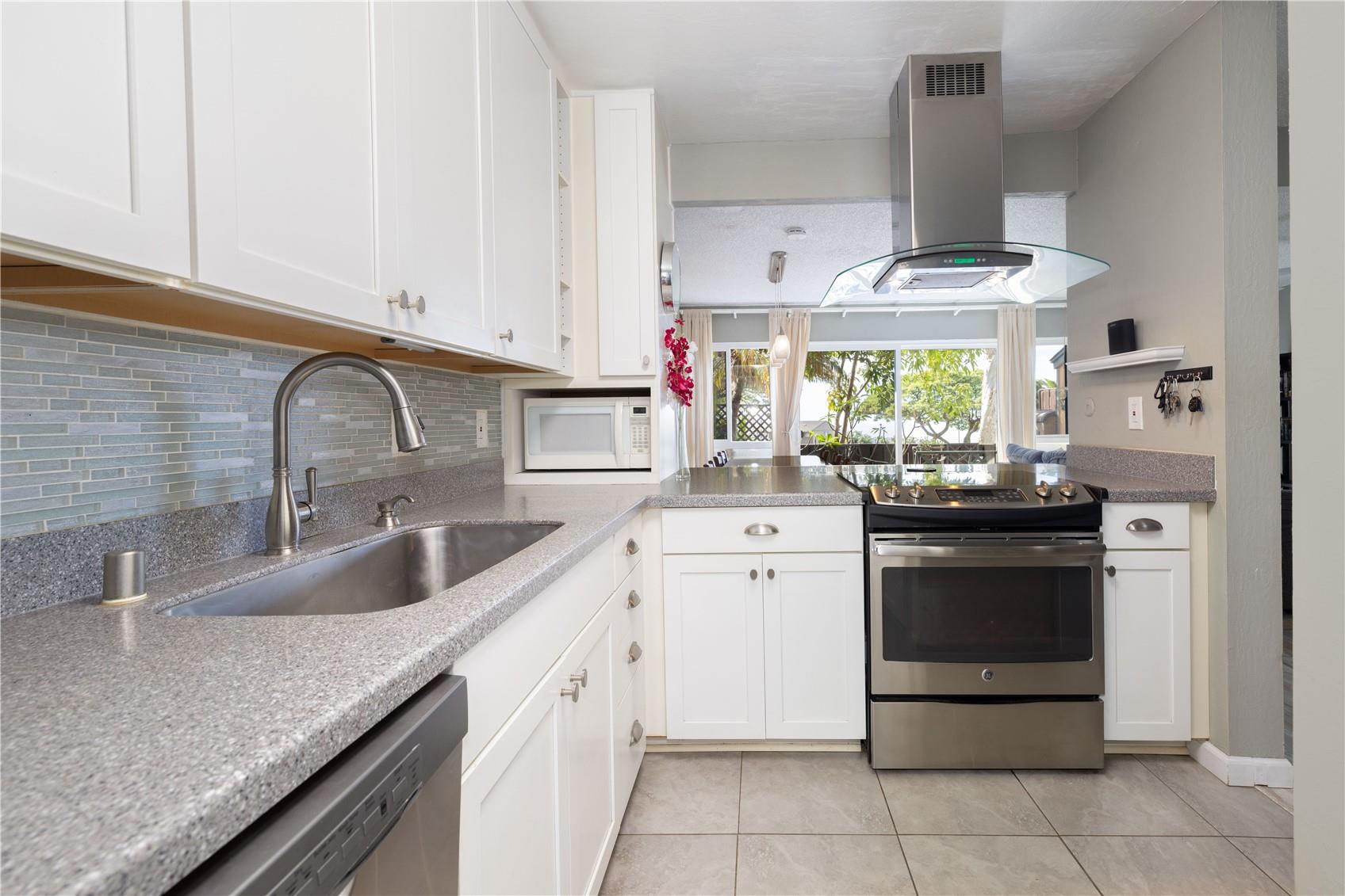Kapolei, Hawaii, 96707, United States, 3 Bedrooms Bedrooms, ,2 BathroomsBathrooms,Residential,For Sale,1924141