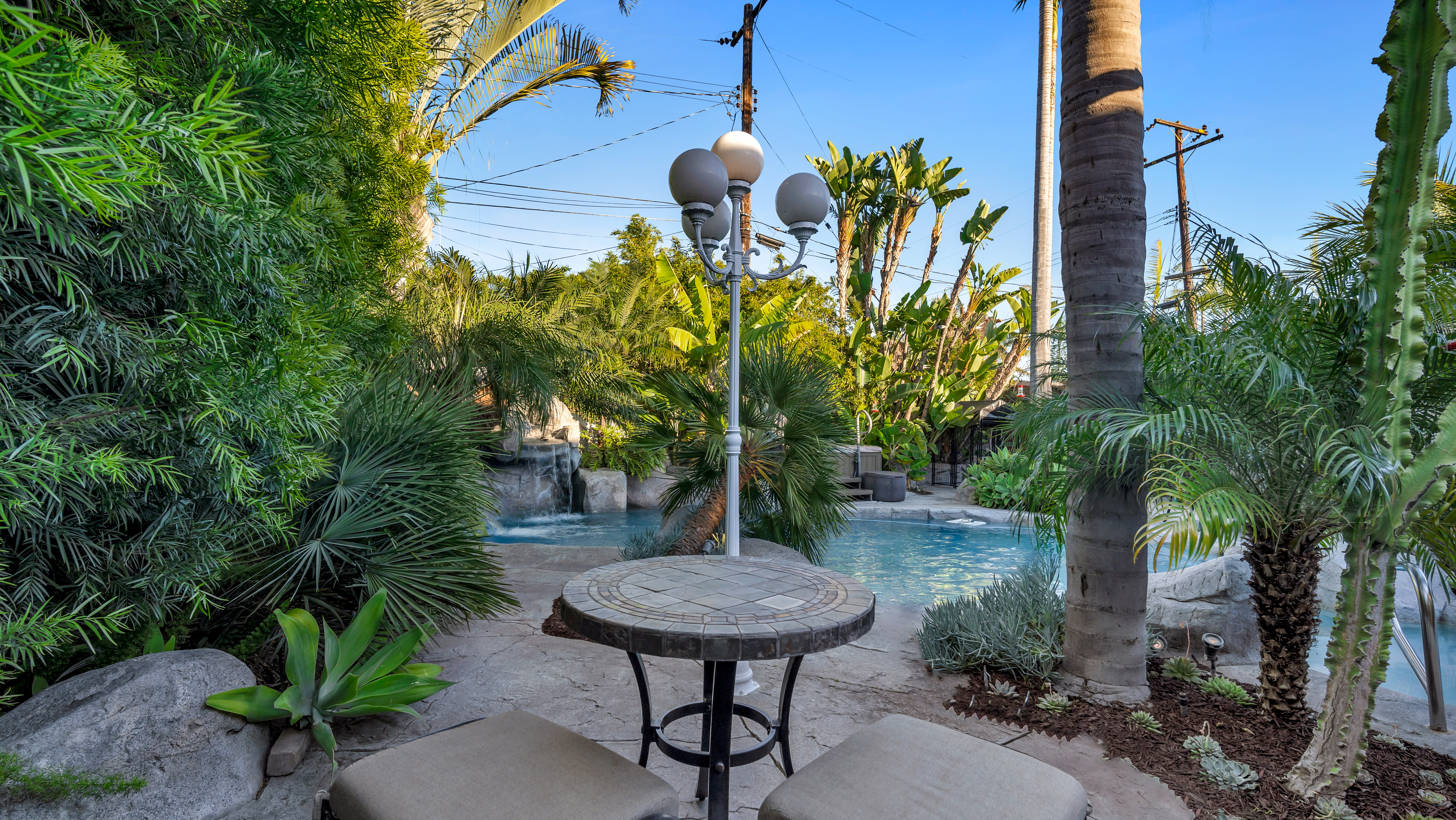  2129 North Pine Street, Orange, CA 92865 - 物件實景