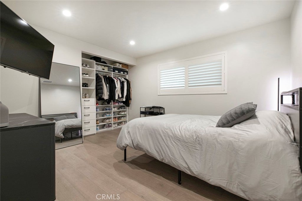 Granada Hills, California, 91344, United States, 4 Bedrooms Bedrooms, ,3 BathroomsBathrooms,Residential,For Sale,1993417