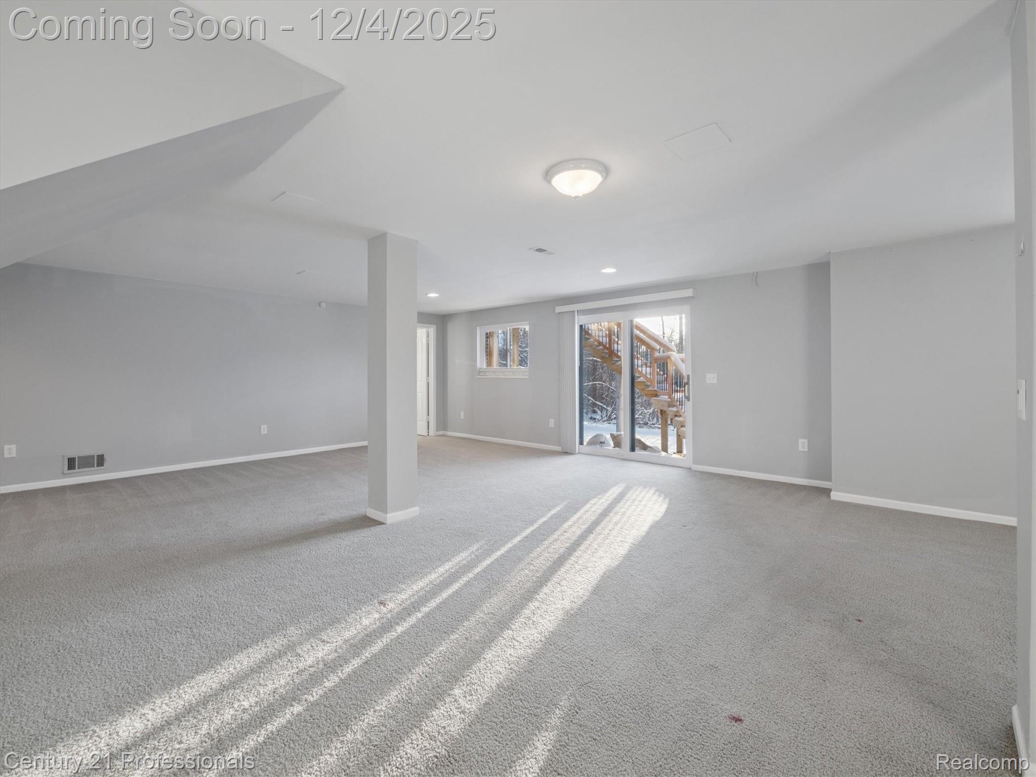 Orion, Michigan, 48360, United States, 4 Bedrooms Bedrooms, ,4 BathroomsBathrooms,Residential,For Sale,2001208