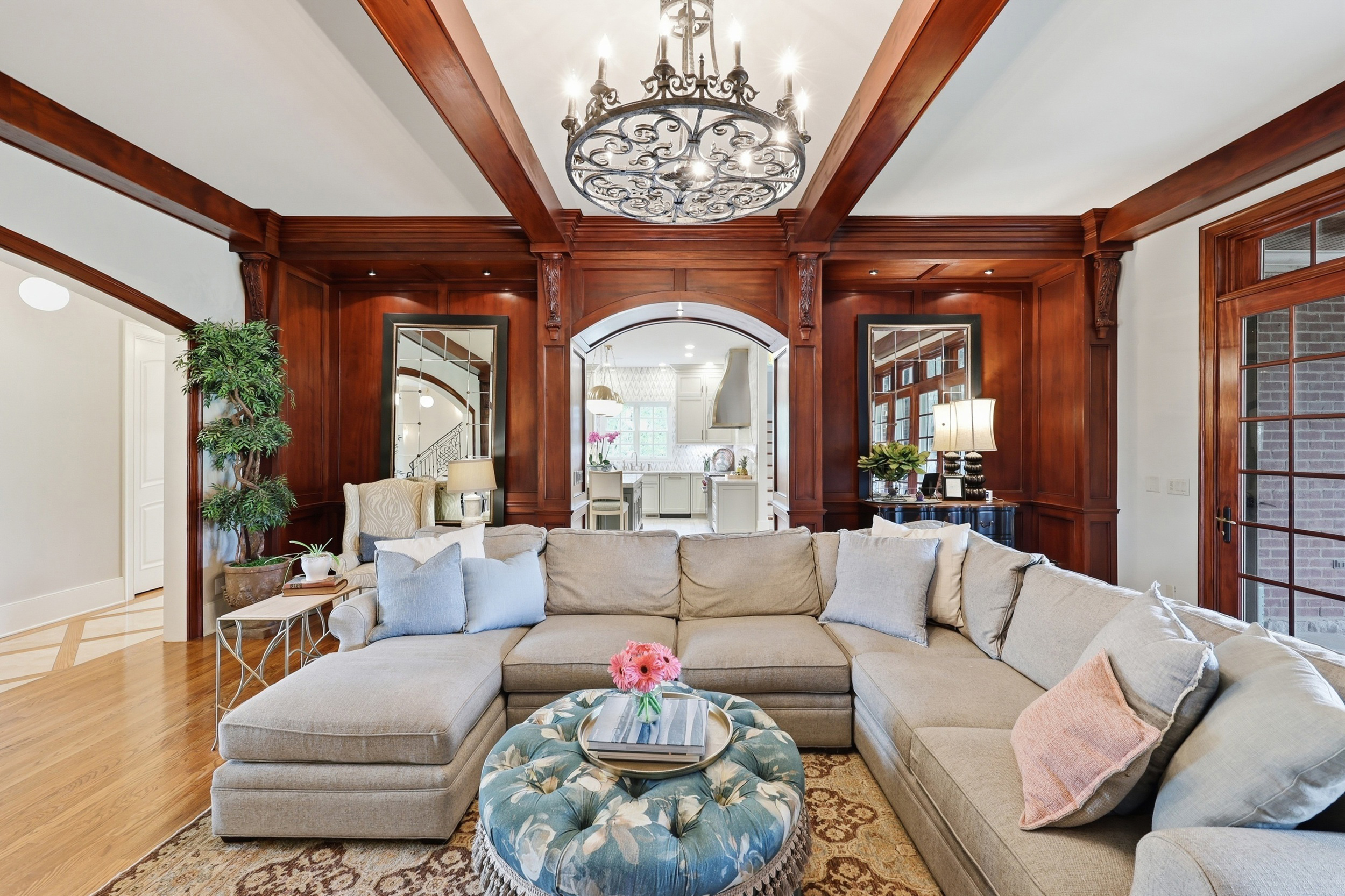  4848 Chelmsbury Lane - 物件實景