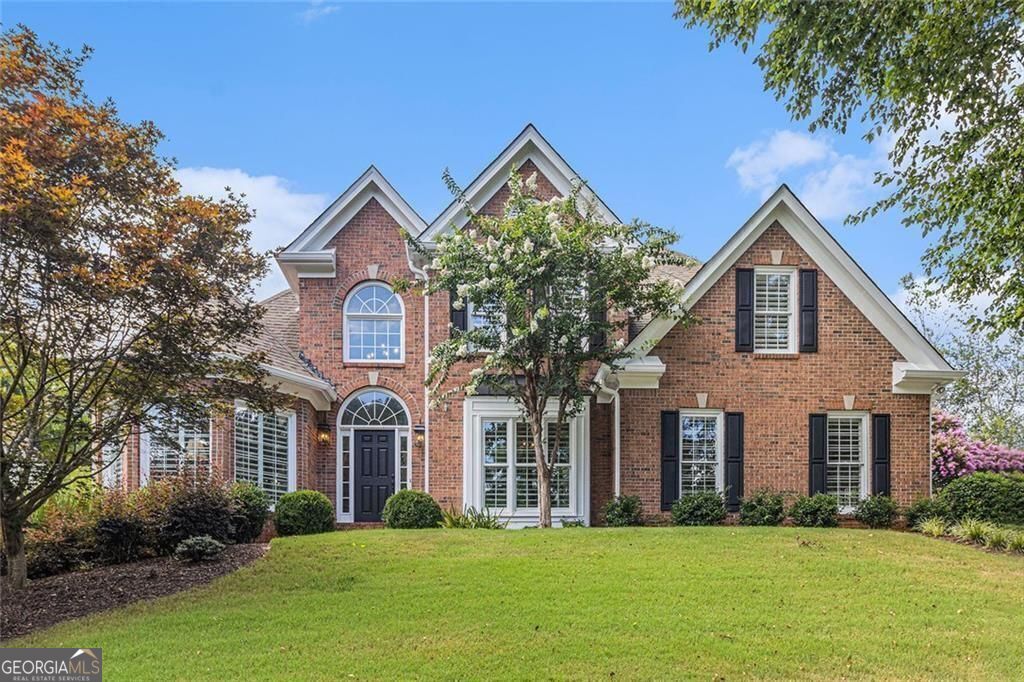 Roswell, Georgia, 30075, United States, 6 Bedrooms Bedrooms, ,5 BathroomsBathrooms,Residential,For Sale,1894243