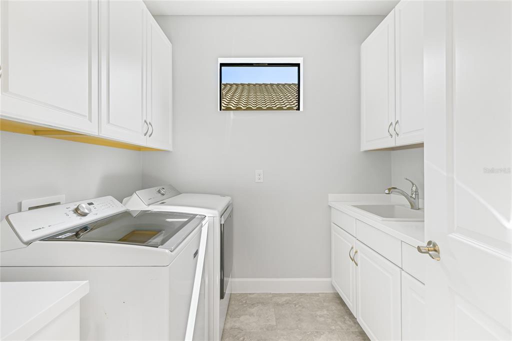 Nokomis, Florida, 34275, United States, 3 Bedrooms Bedrooms, ,2 BathroomsBathrooms,Residential,For Sale,1991906