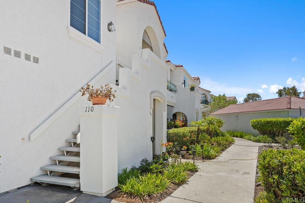 Oceanside, California, 92056, United States, 2 Bedrooms Bedrooms, ,2 BathroomsBathrooms,Residential,For Sale,1942226