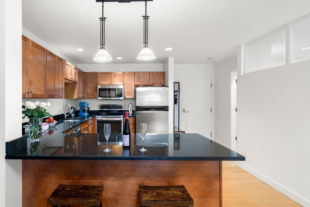 Boston, Massachusetts, 02135, United States, 3 Bedrooms Bedrooms, ,2 BathroomsBathrooms,Residential,For Sale,1827699