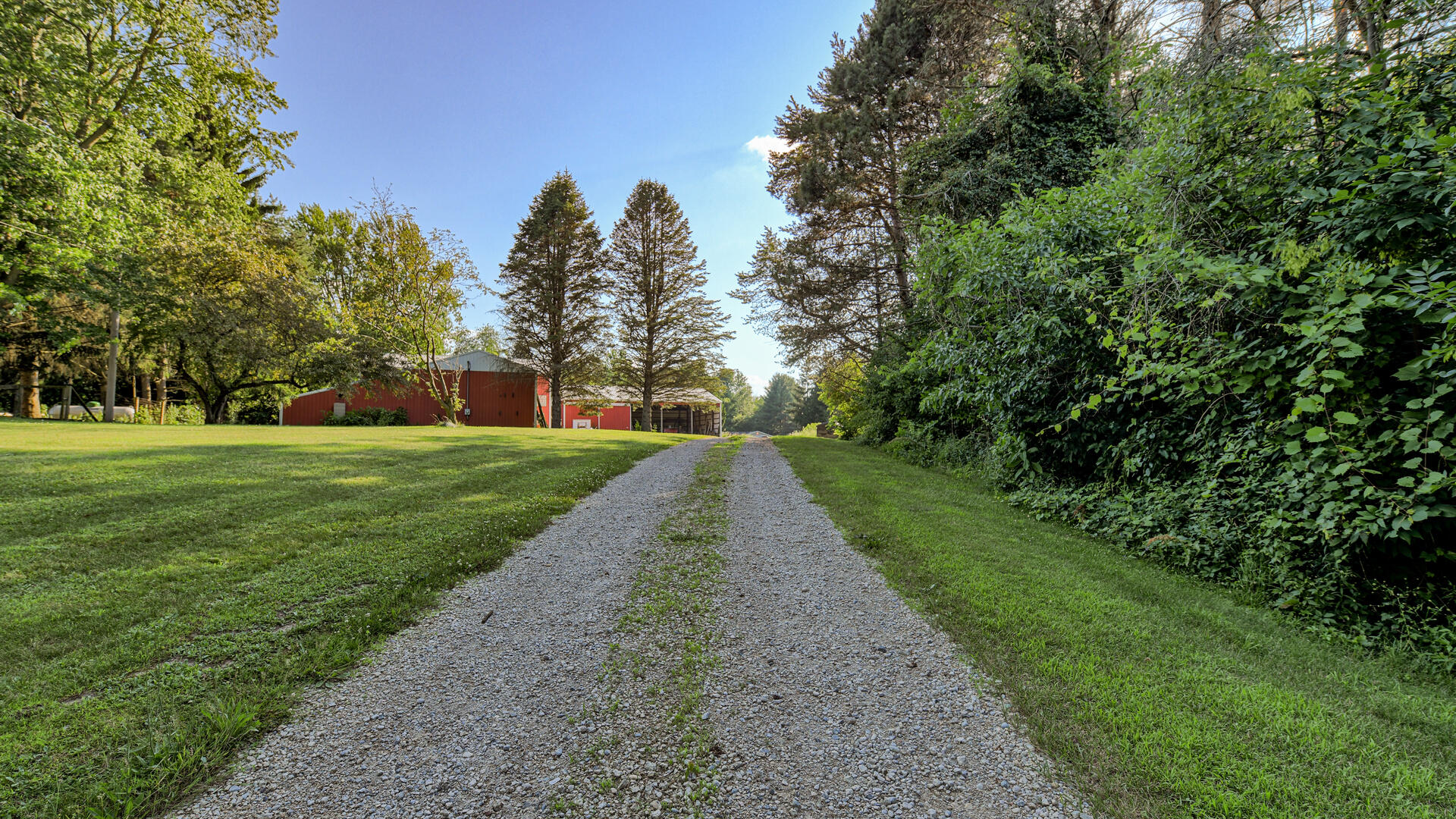 Portland, Michigan, 48875, United States, 5 Bedrooms Bedrooms, ,4 BathroomsBathrooms,Residential,For Sale,1928333