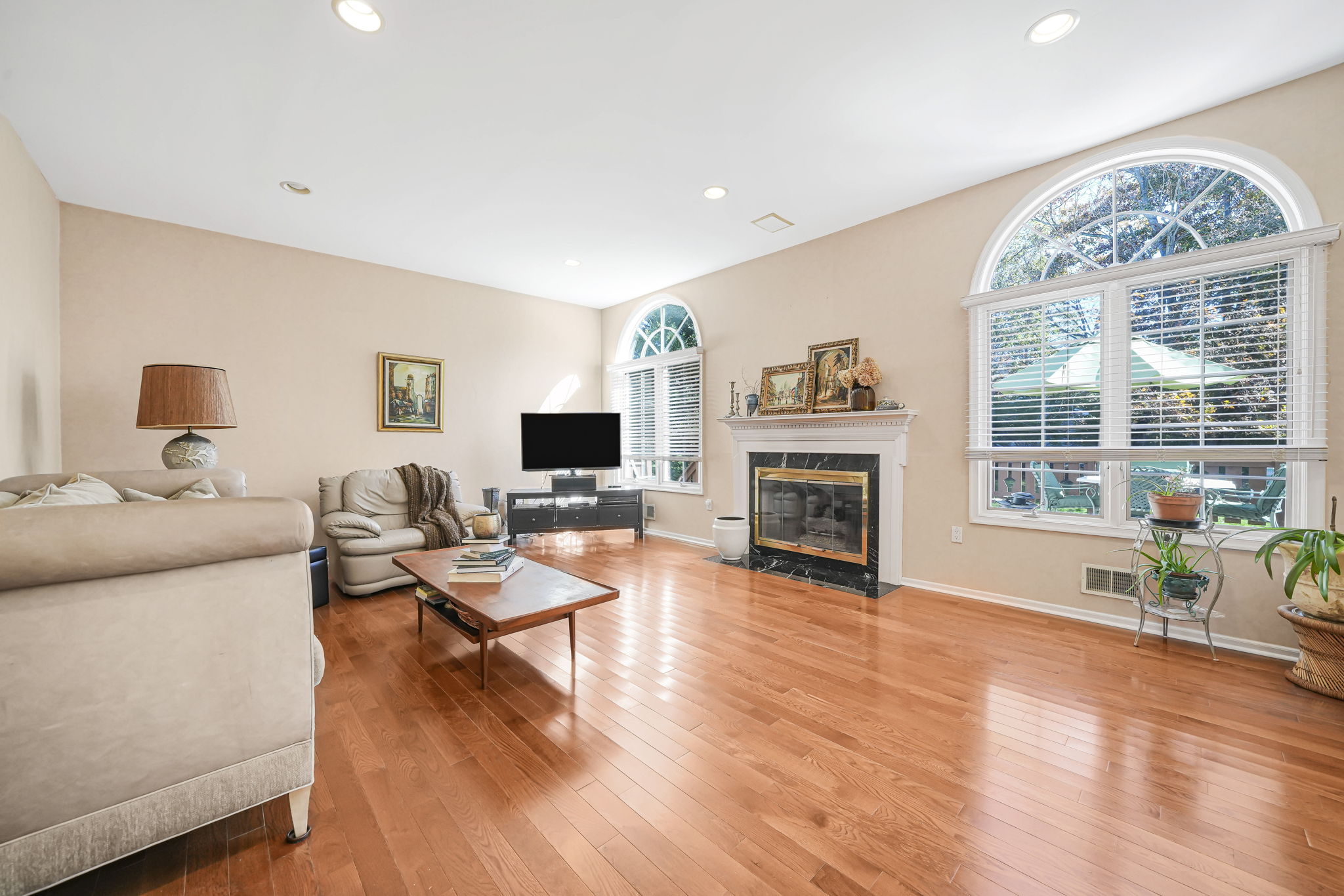 Towaco, New Jersey, 07045, United States, 4 Bedrooms Bedrooms, ,3 BathroomsBathrooms,Residential,For Sale,1980652