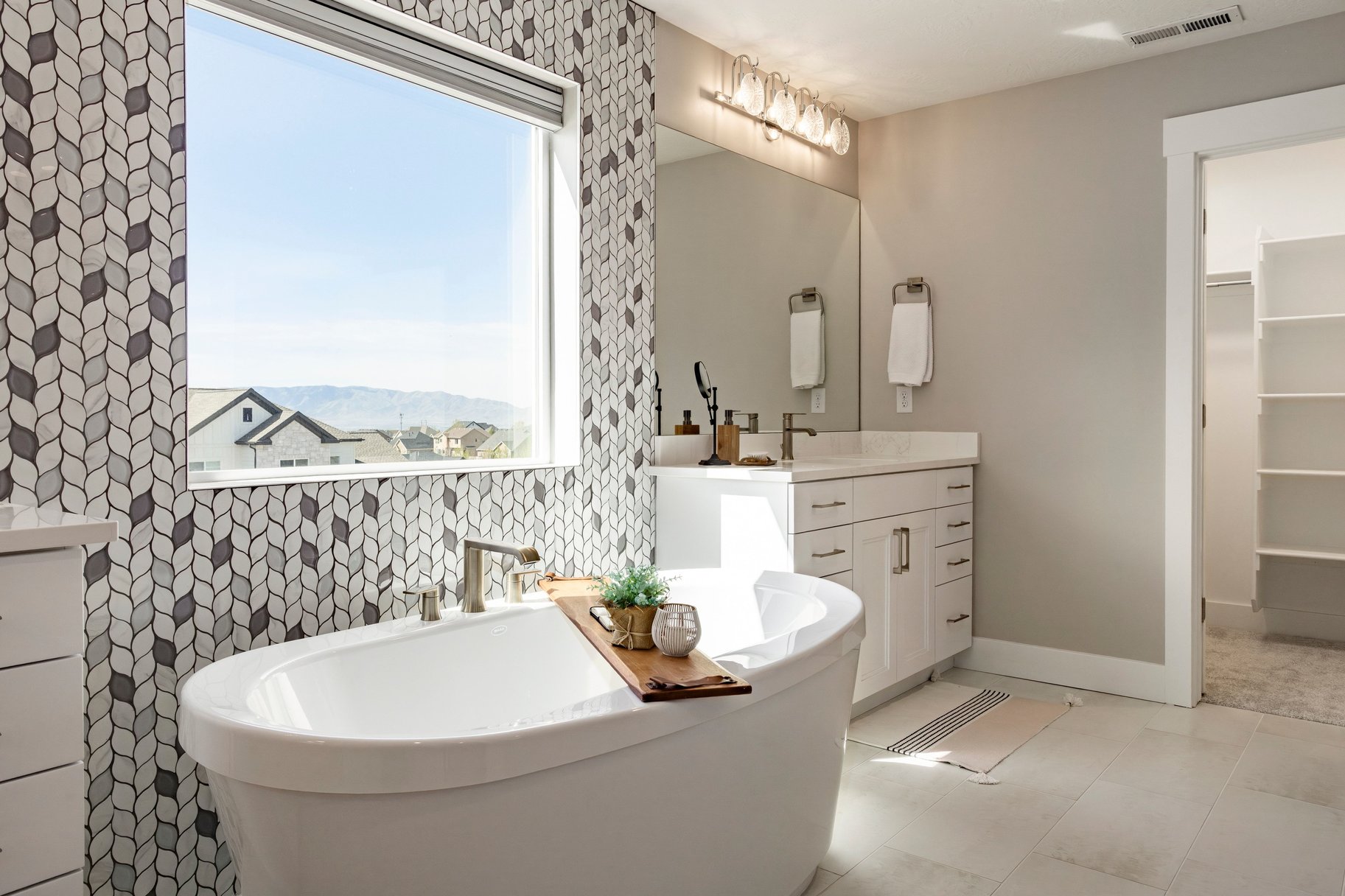  Practically Brand New Home in Highland, with Stunning Mountain Views - 物件實景