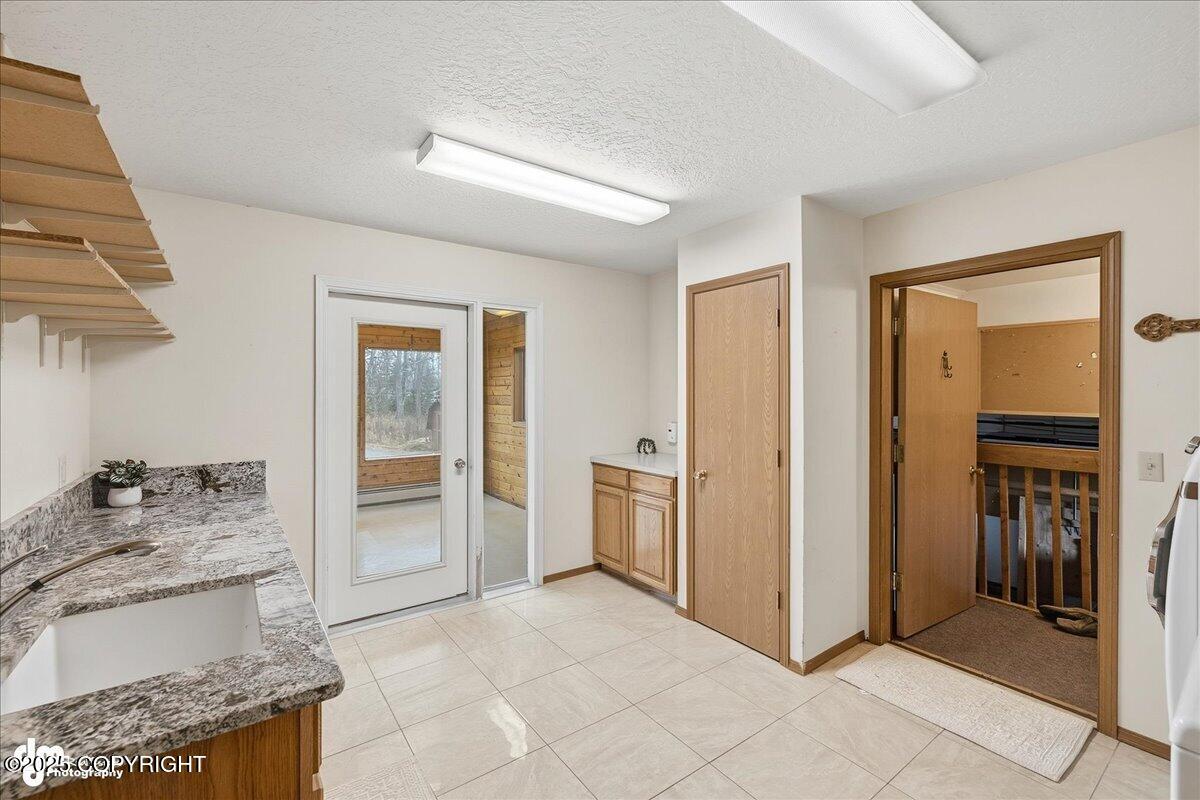 Kenai, Alaska, 99611, United States, 4 Bedrooms Bedrooms, ,3 BathroomsBathrooms,Residential,For Sale,2001523