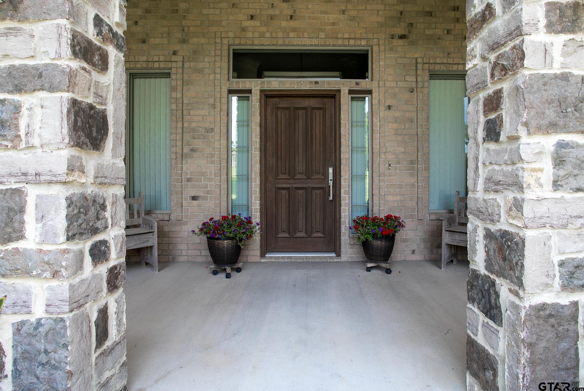 Flint, Texas, 75762, United States, 4 Bedrooms Bedrooms, ,4 BathroomsBathrooms,Residential,For Sale,1817610