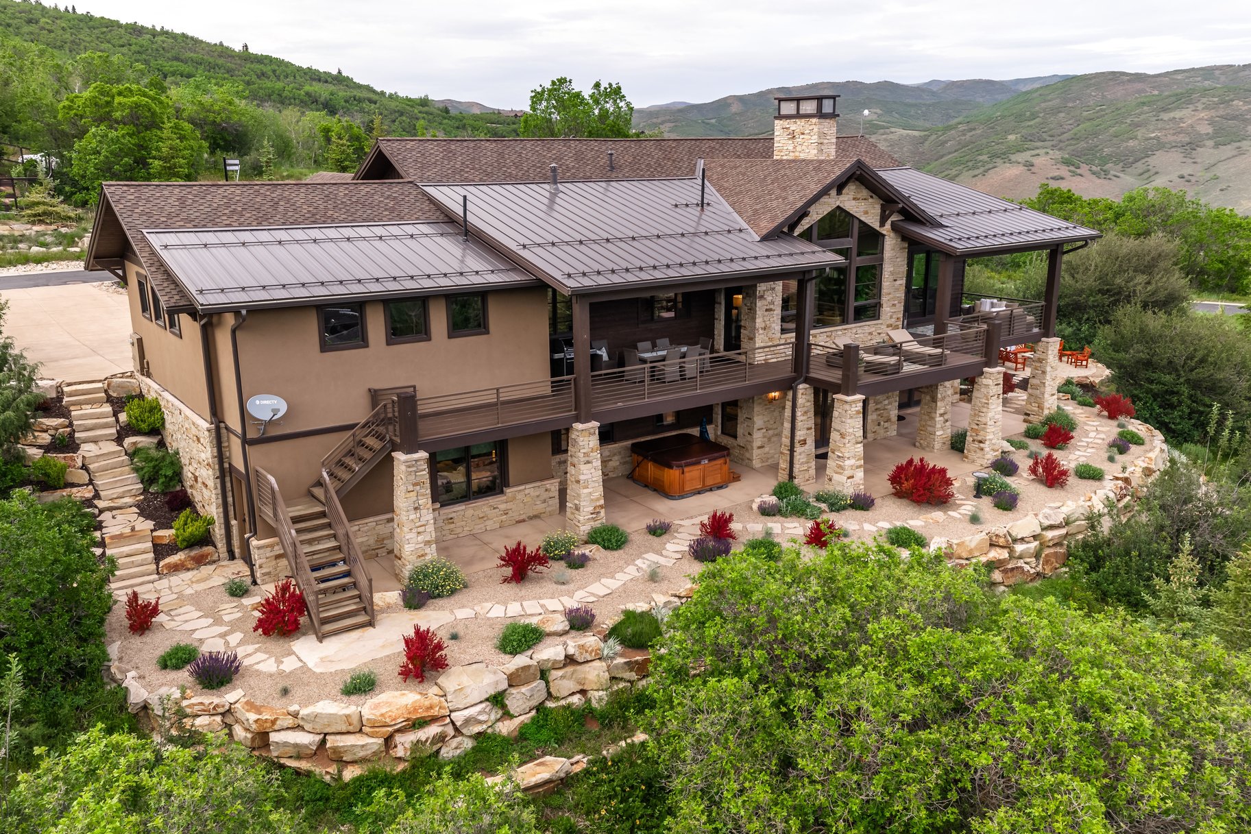  Luxury Custom Home in the Coveted Woods of Parleys Lane - 物件實景