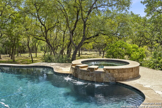 Boerne, Texas, 78015, United States, 5 Bedrooms Bedrooms, ,5 BathroomsBathrooms,Residential,For Sale,1784913