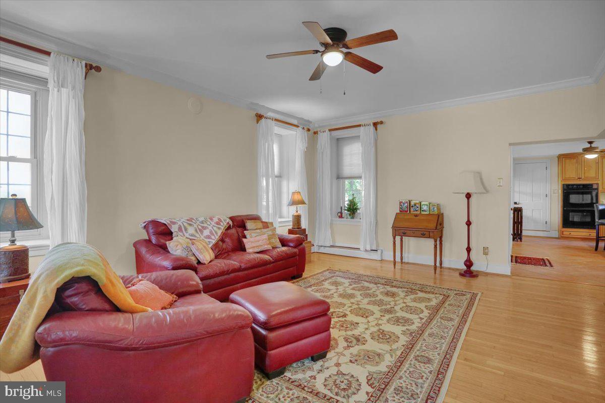 Mohrsville, Pennsylvania, 19541, United States, 4 Bedrooms Bedrooms, ,2 BathroomsBathrooms,Residential,For Sale,1827431