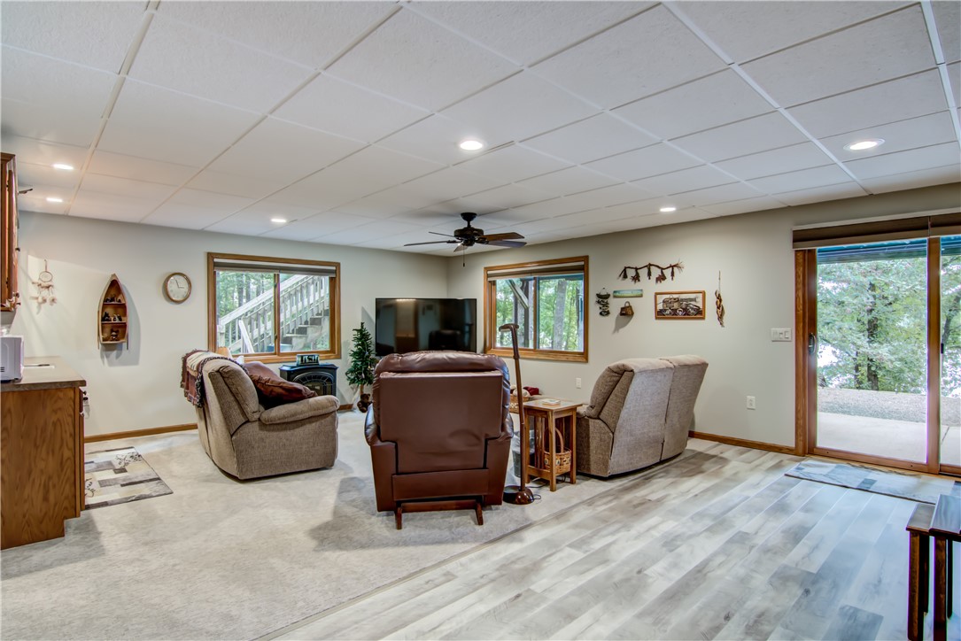 Cornell, Wisconsin, 54732, United States, 3 Bedrooms Bedrooms, ,3 BathroomsBathrooms,Residential,For Sale,1919969