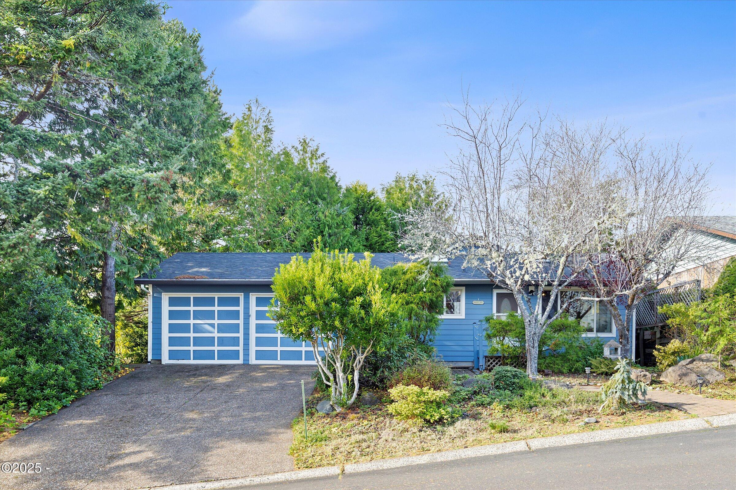 Fairway Dr, Waldport, OR 97394