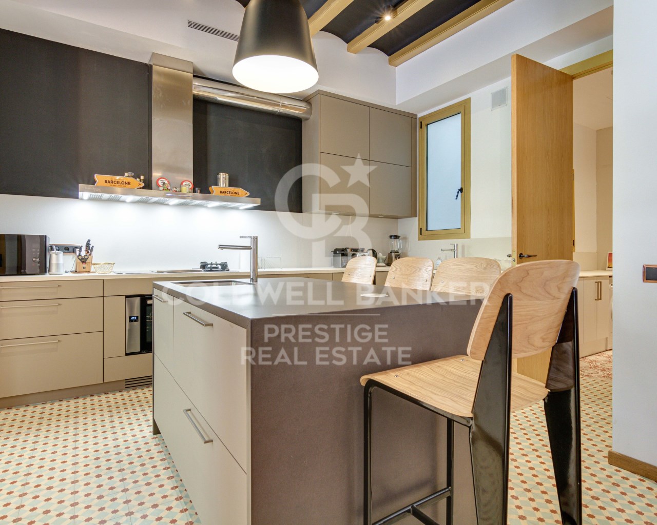 Barcelona, Catalonia, ES, 4 Bedrooms Bedrooms, ,4 BathroomsBathrooms,Residential,For Sale,1901550