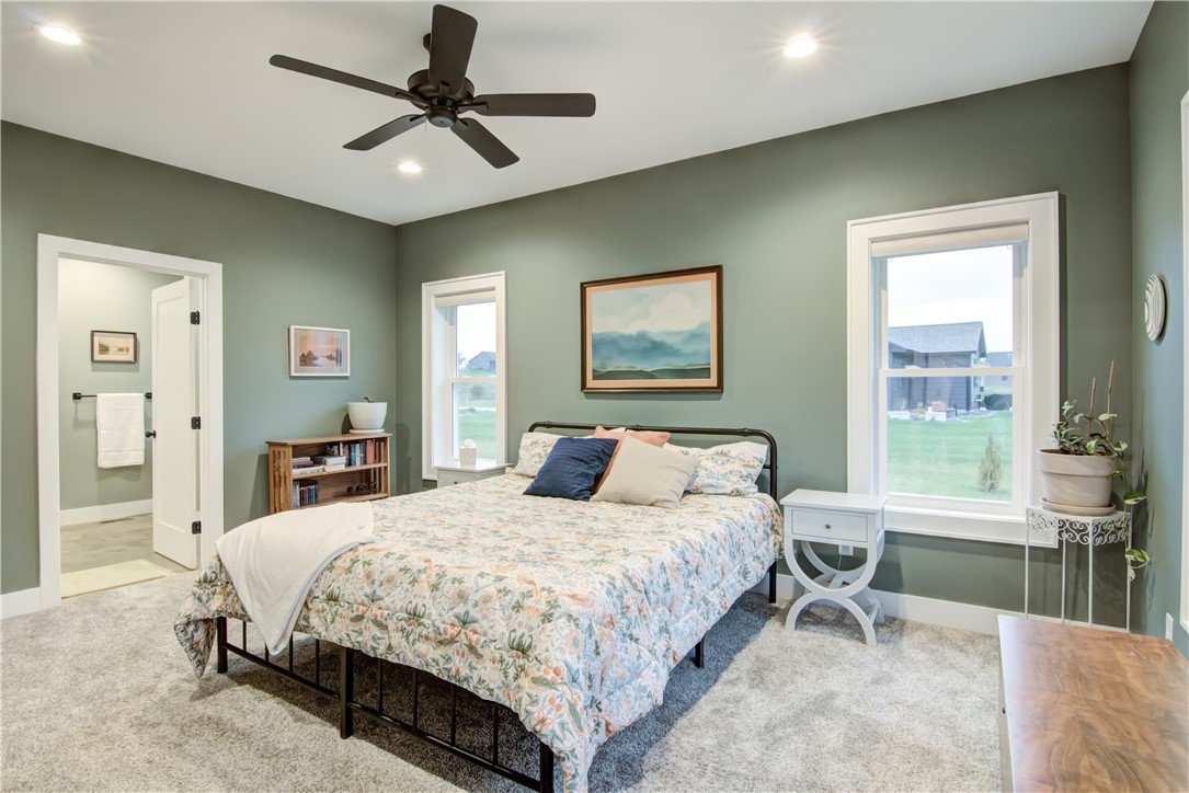 Eleva, Wisconsin, 54738, United States, 5 Bedrooms Bedrooms, ,3 BathroomsBathrooms,Residential,For Sale,1989894