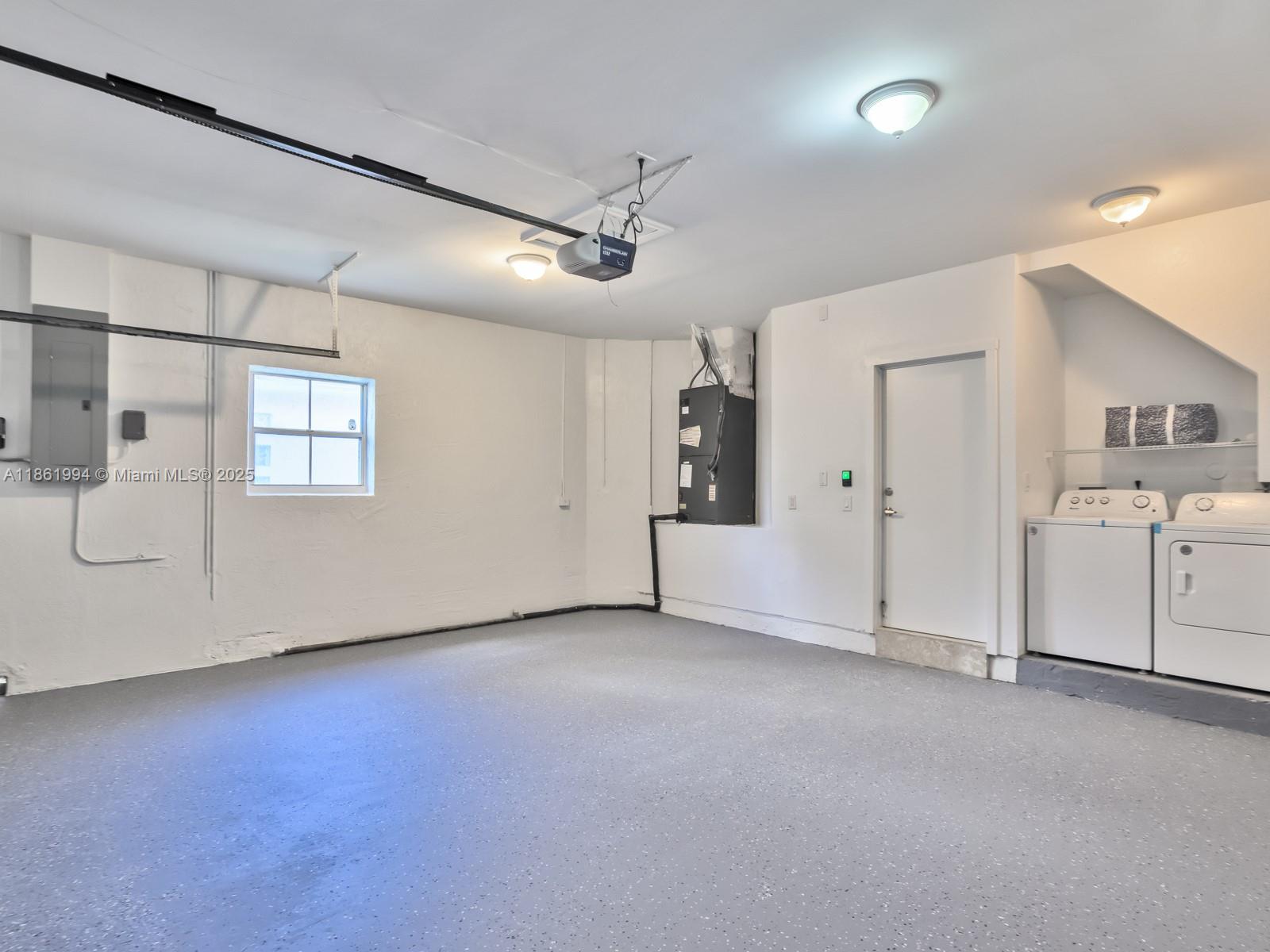 Pembroke Pines, Florida, 33029, United States, 3 Bedrooms Bedrooms, ,3 BathroomsBathrooms,Residential,For Sale,1923091