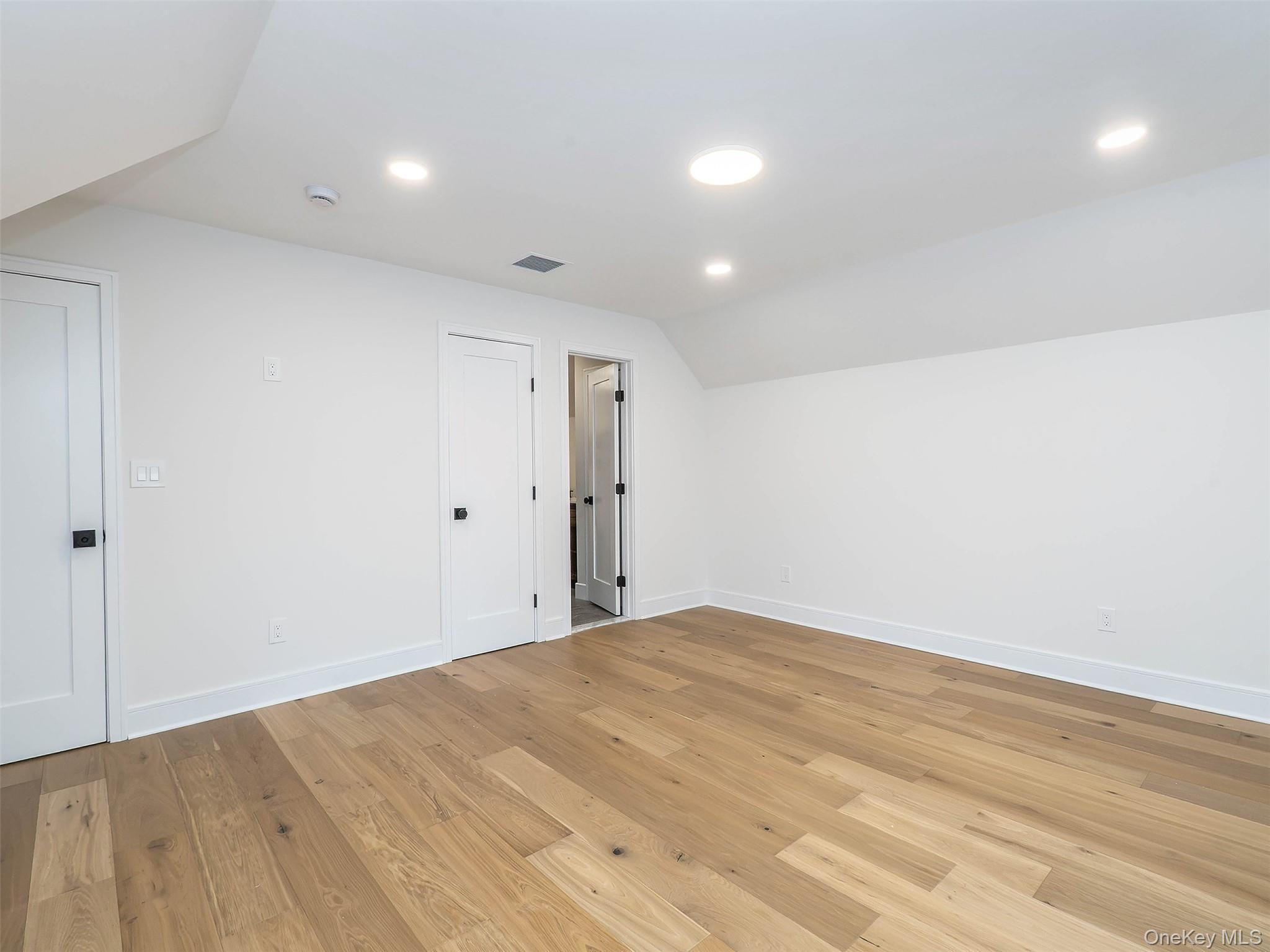  48 Buckeye Road, Glen Cove, NY, 11542 - 物件實景