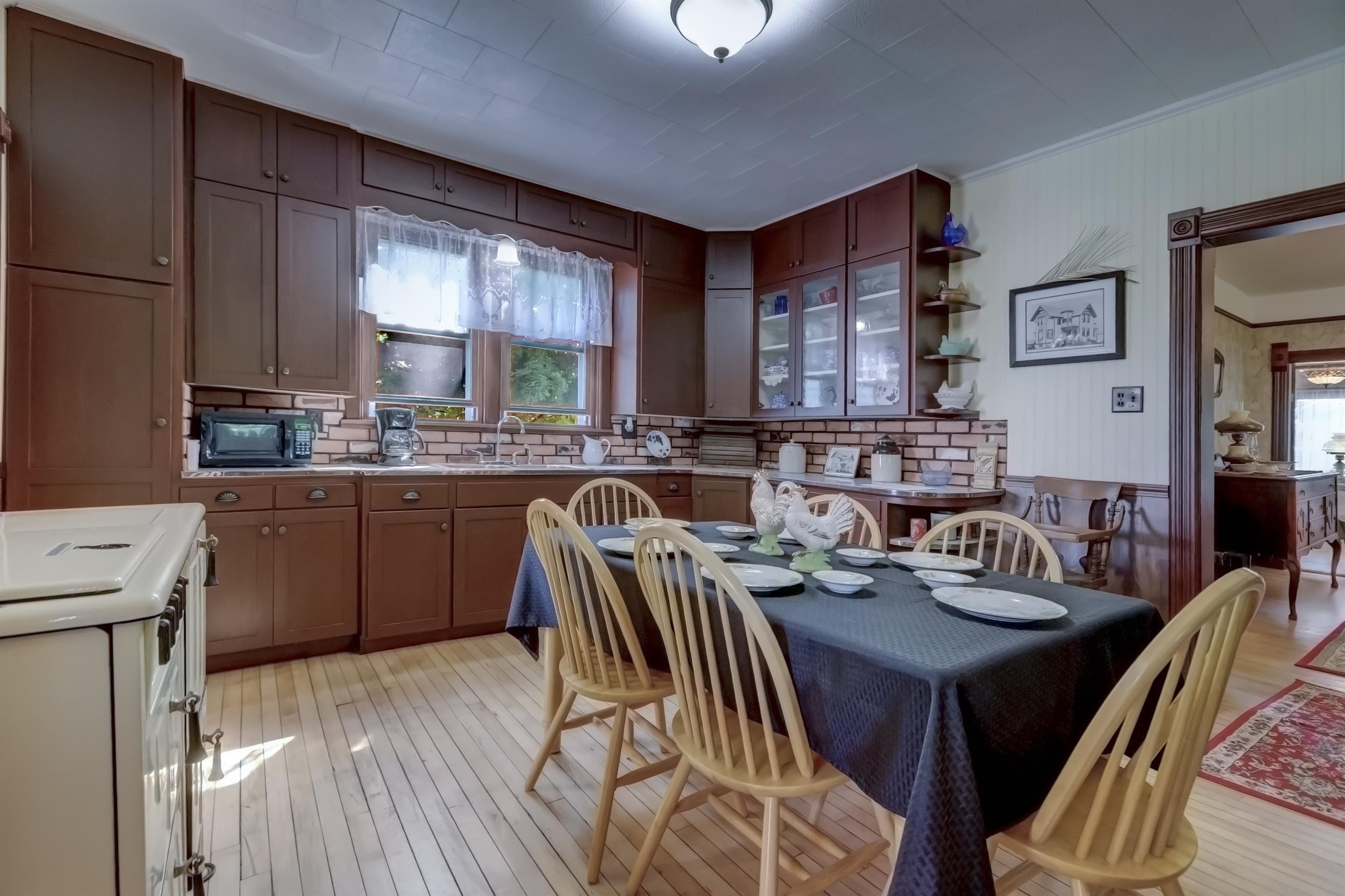 Bonduel, Wisconsin, 54107, United States, 4 Bedrooms Bedrooms, ,1 BathroomBathrooms,Residential,For Sale,1937889