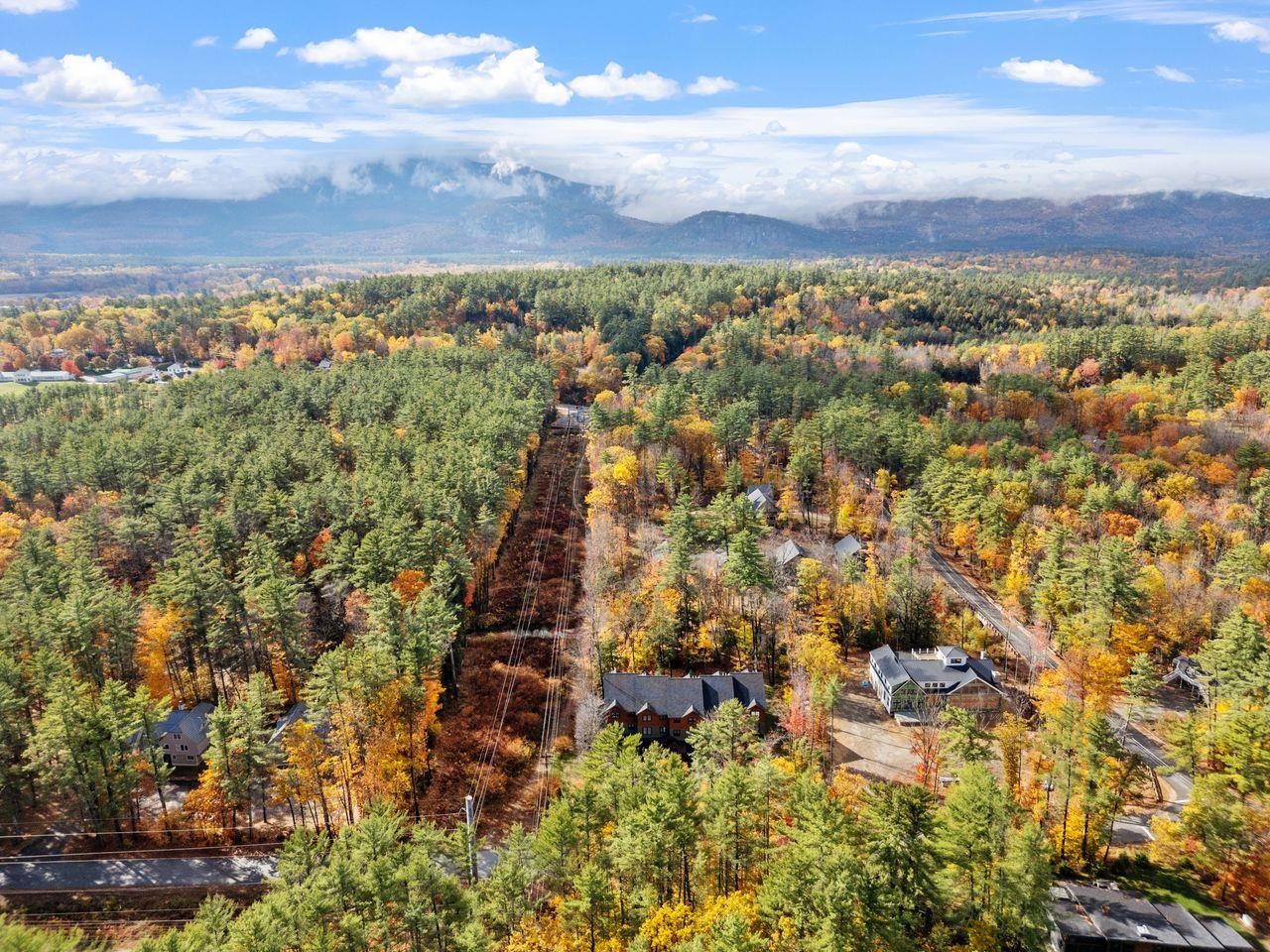 Conway, New Hampshire, 03860, United States, 4 Bedrooms Bedrooms, ,5 BathroomsBathrooms,Residential,For Sale,1991555