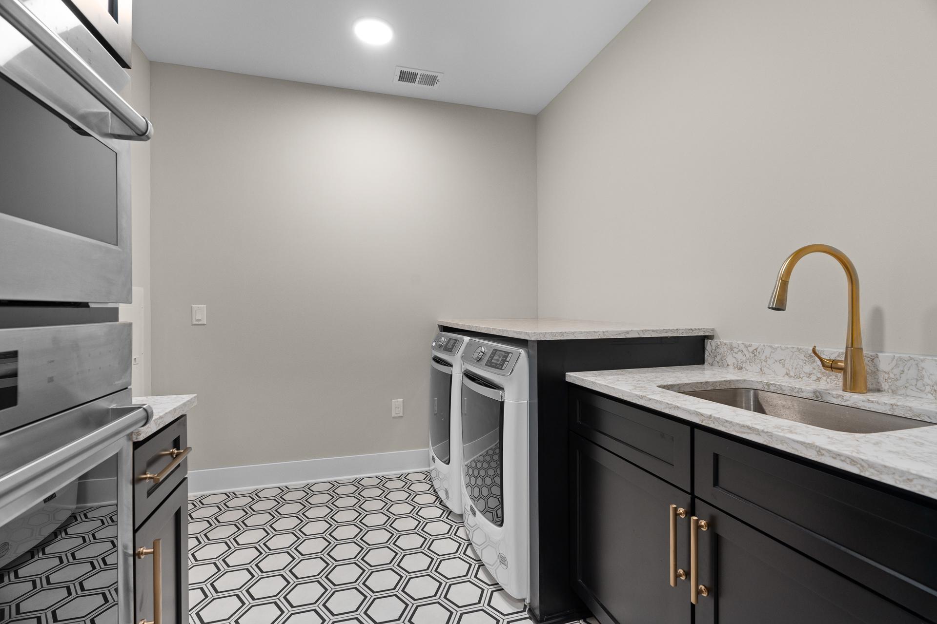 North Oaks, Minnesota, 55127, United States, 3 Bedrooms Bedrooms, ,4 BathroomsBathrooms,Residential,For Sale,1907434
