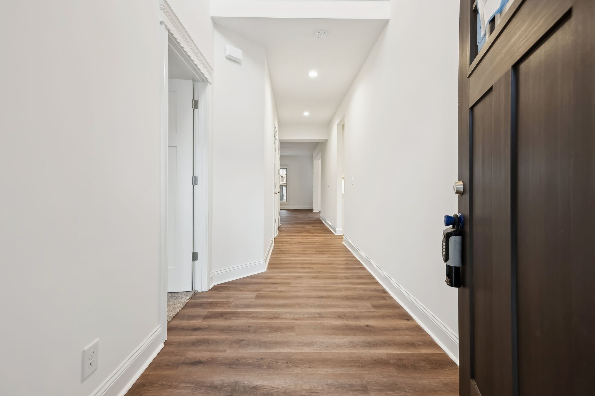 Clarksville, Tennessee, 37043, United States, 4 Bedrooms Bedrooms, ,4 BathroomsBathrooms,Residential,For Sale,2005810