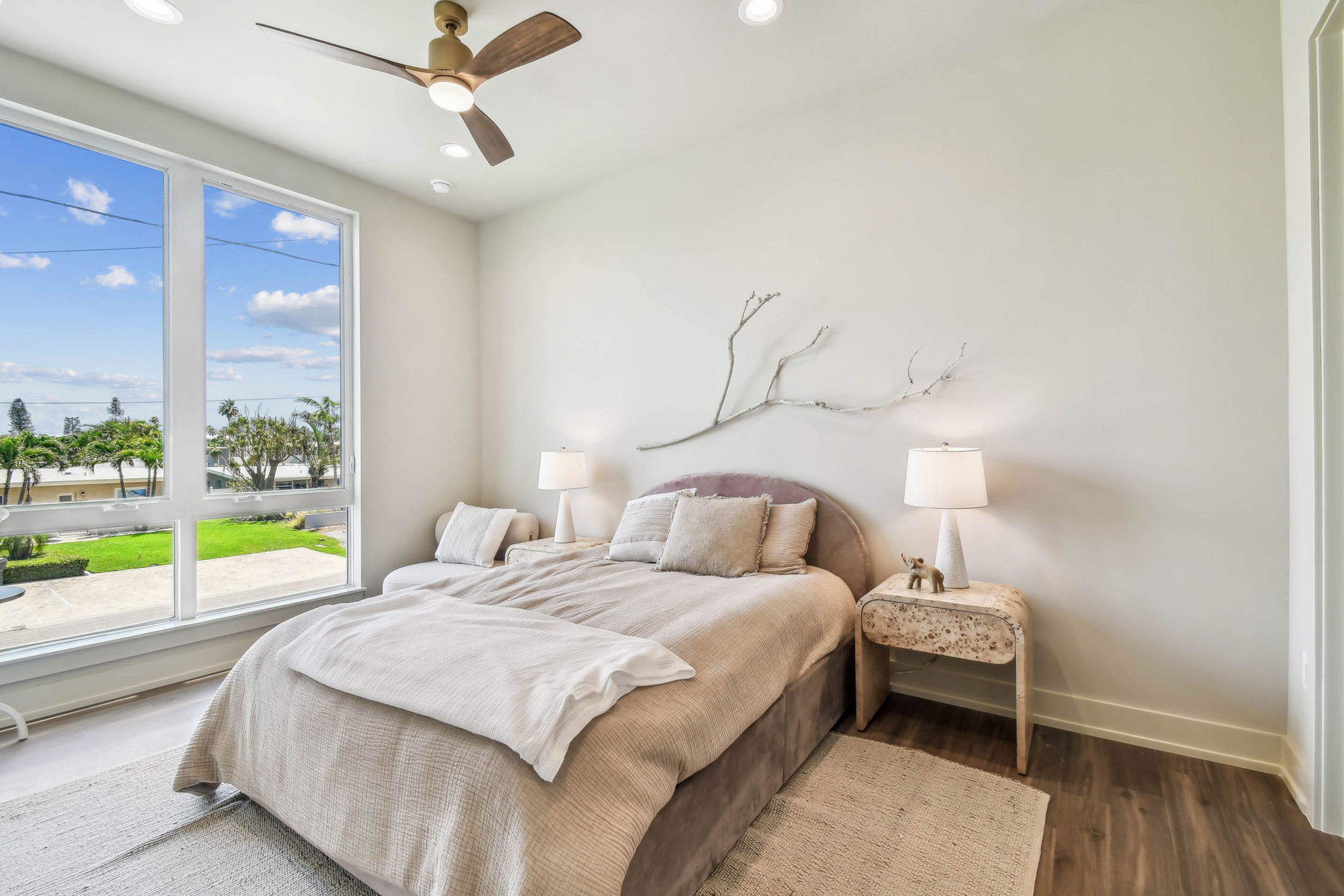 Treasure Island, Florida, 33706, United States, 5 Bedrooms Bedrooms, ,5 BathroomsBathrooms,Residential,For Sale,1792310