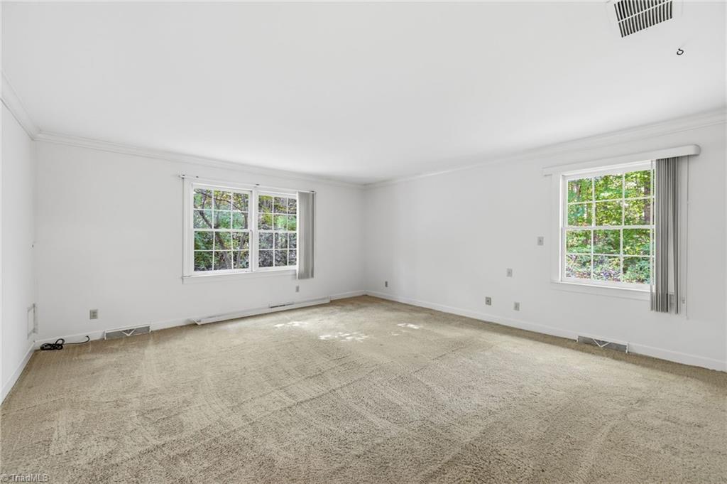 Winston-Salem, North Carolina, 27106, United States, 4 Bedrooms Bedrooms, ,3 BathroomsBathrooms,Residential,For Sale,1970256