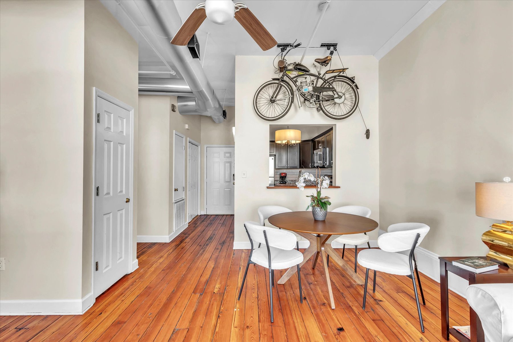  Historic Two-Bedroom Condo in the Heart of Downtown - 物件實景