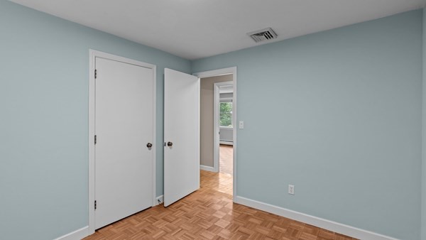 Southborough, Massachusetts, 01772, United States, 4 Bedrooms Bedrooms, ,3 BathroomsBathrooms,Residential,For Sale,1981487