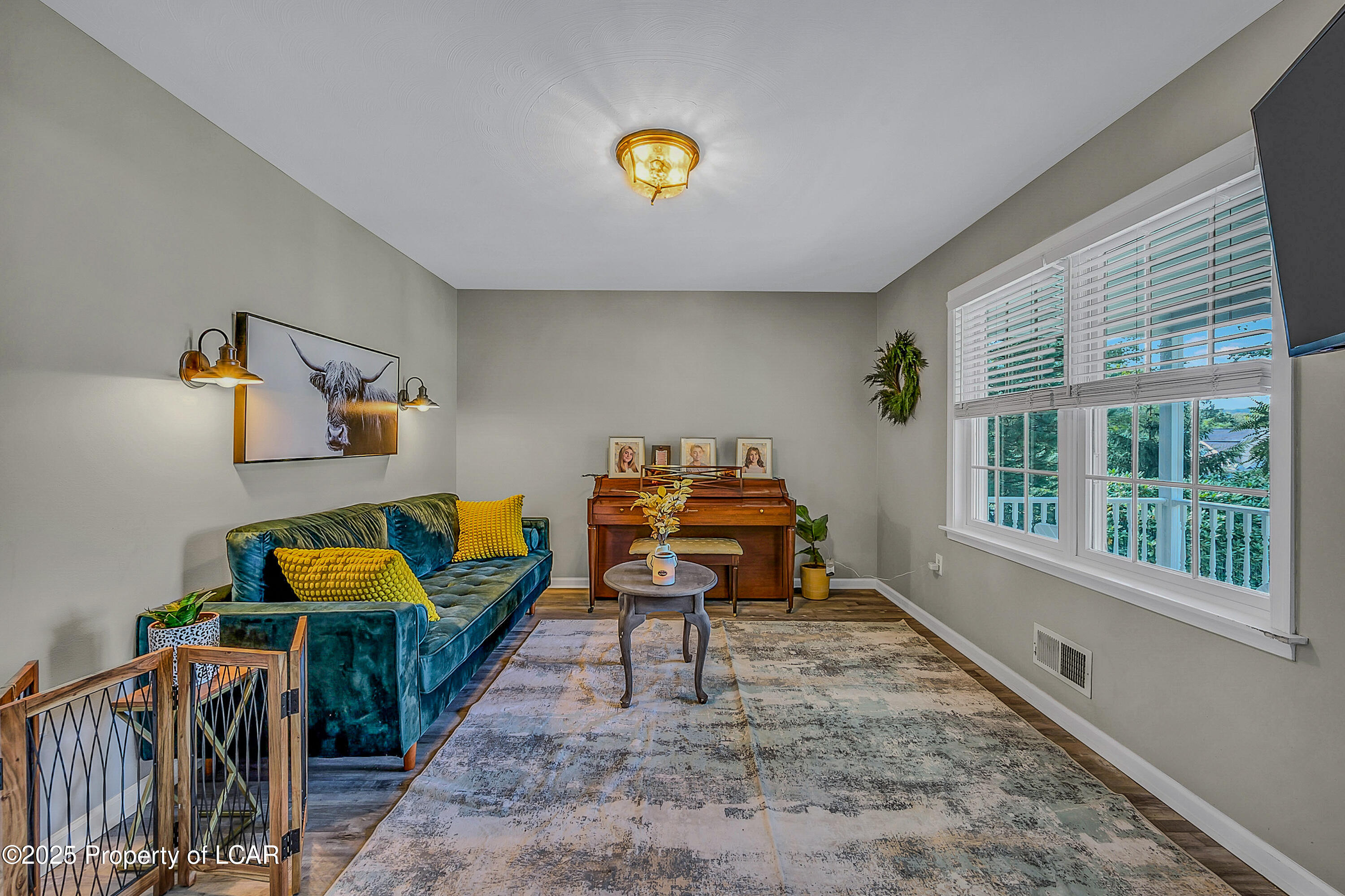 Shavertown, Pennsylvania, 18708, United States, 4 Bedrooms Bedrooms, ,3 BathroomsBathrooms,Residential,For Sale,1943613