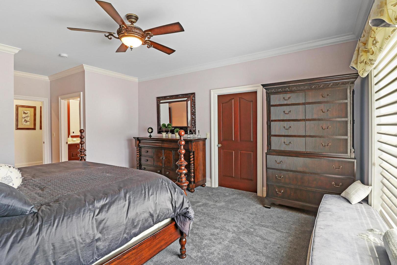 Barrington, Illinois, 60010, United States, 5 Bedrooms Bedrooms, ,9 BathroomsBathrooms,Residential,For Sale,1838006